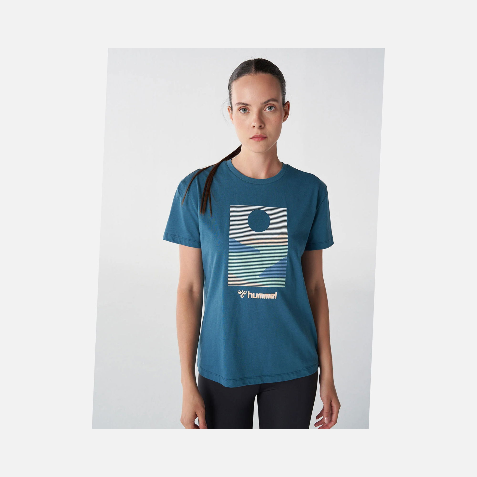 Hummel Sportswear molly Graphic Short-Sleeve Kadın Tişört