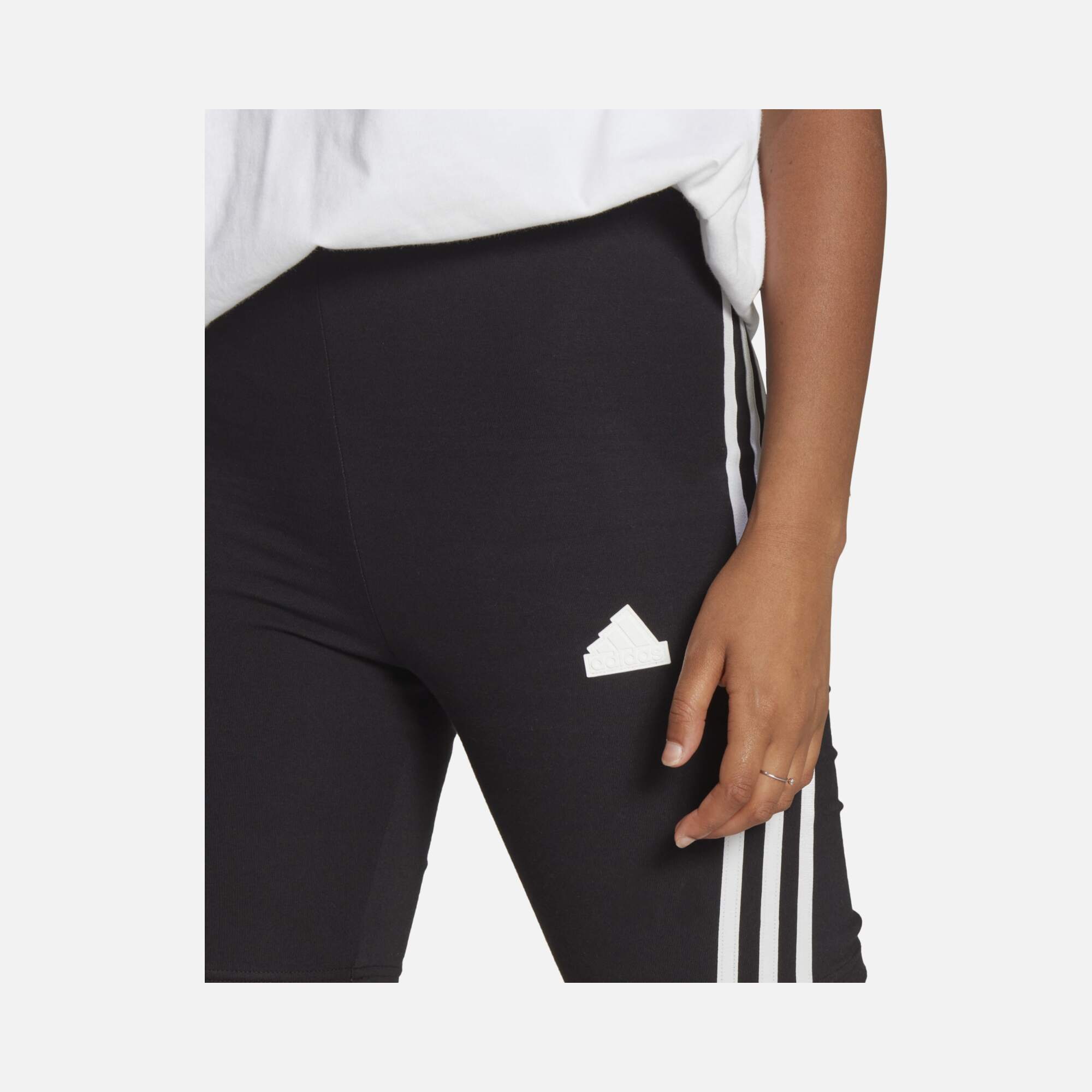 adidas Future Icons 3-Stripes Bike Kadın Şort