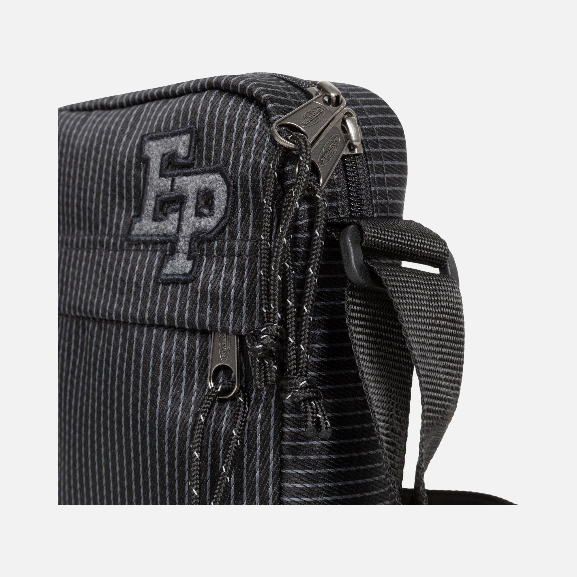 Eastpak The One Logo Unisex Omuz Çantası