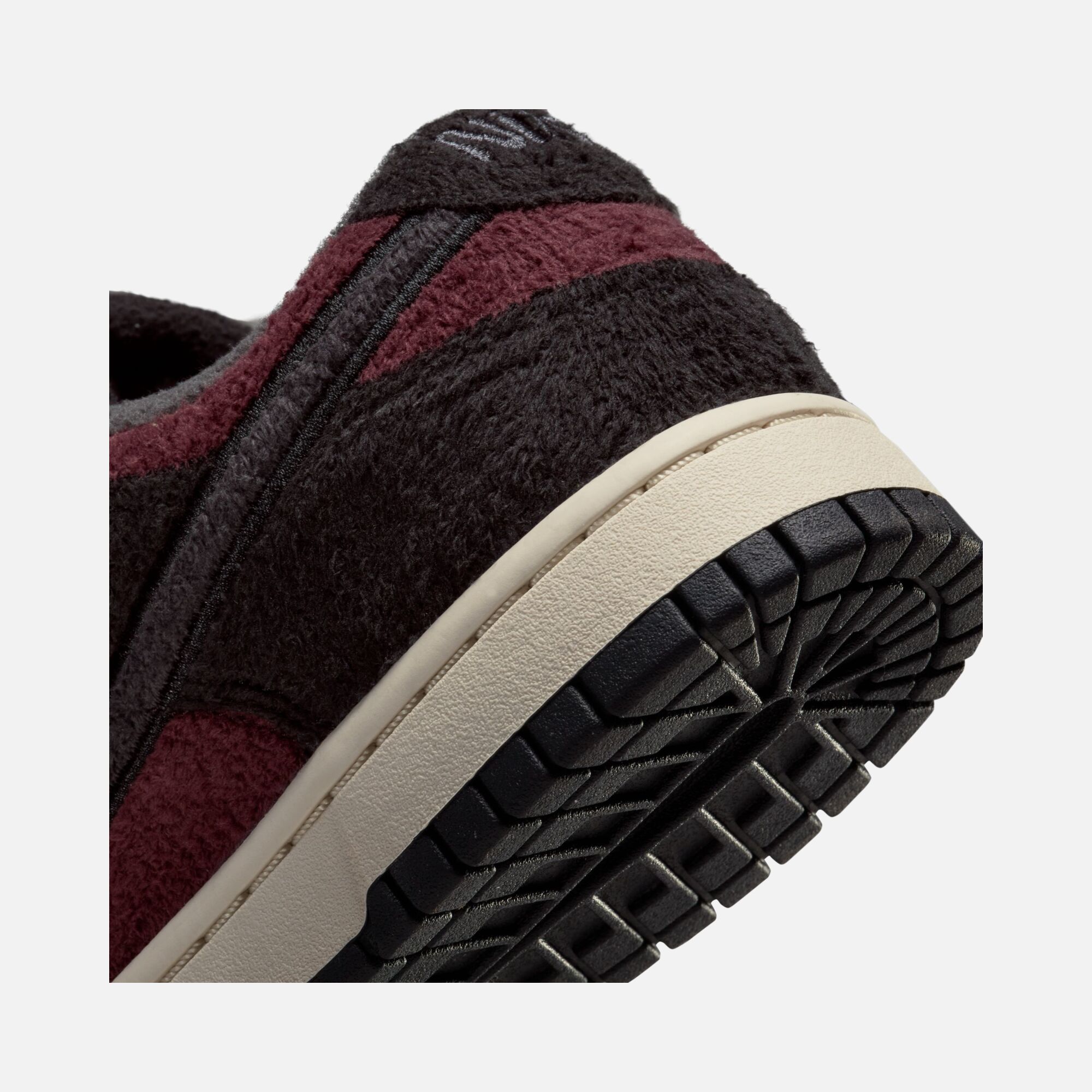 Nike Dunk Low SE ''Chenille'' Kadın Spor Ayakkabı