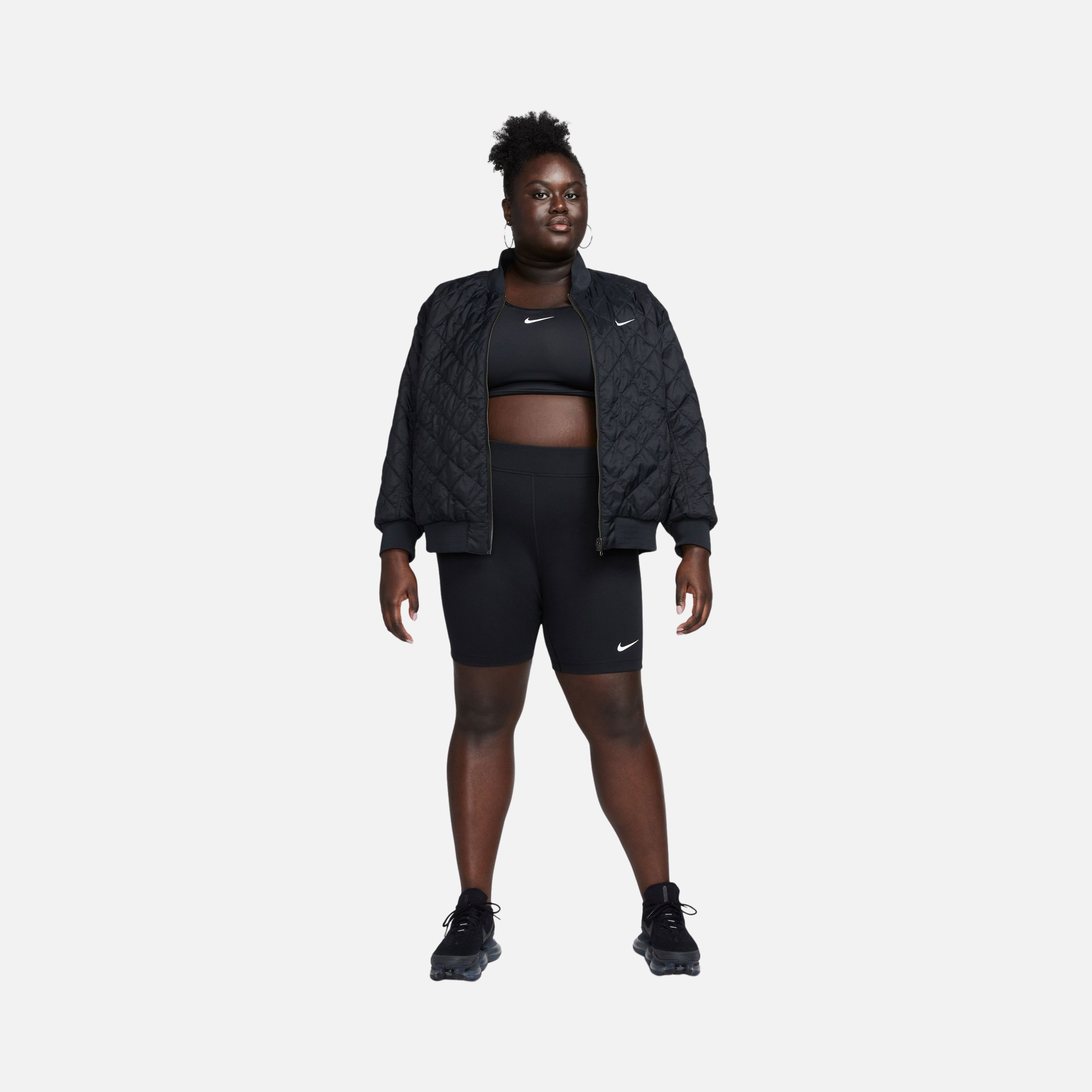 Nike Sportswear Classics High-Waisted 8" Biker (Plus Size) Kadın Şort