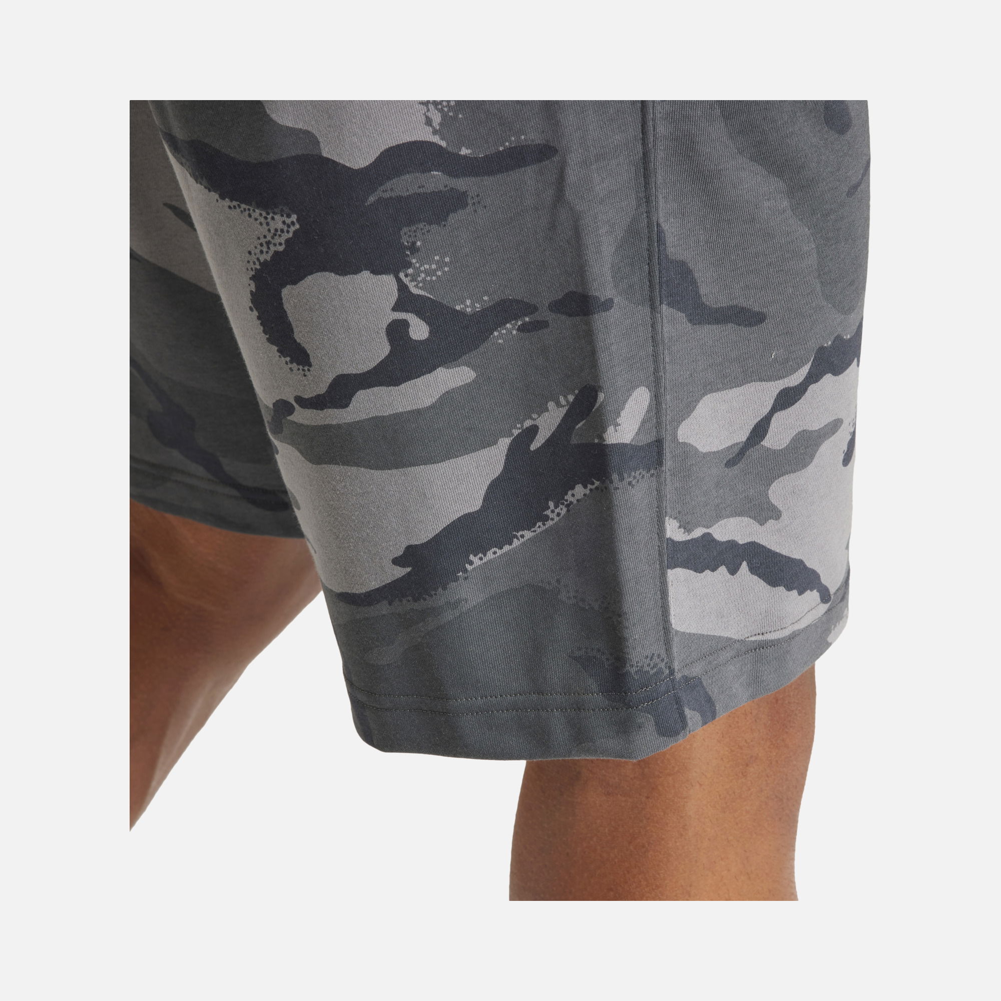 adidas Sportswear Essentials Camouflage Erkek Şort