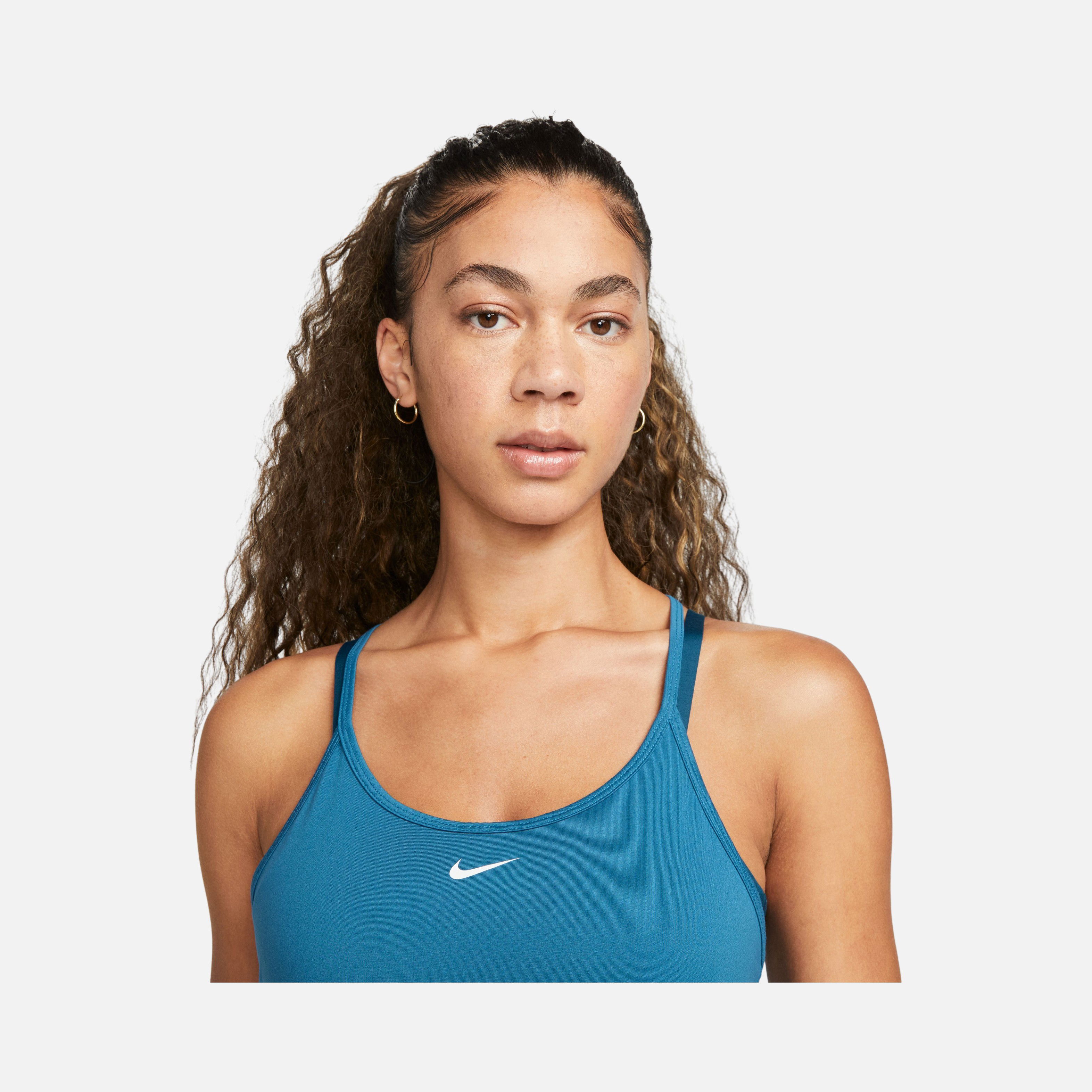 Nike Dri-Fit One Elastika Standard Fit Kadın Atlet