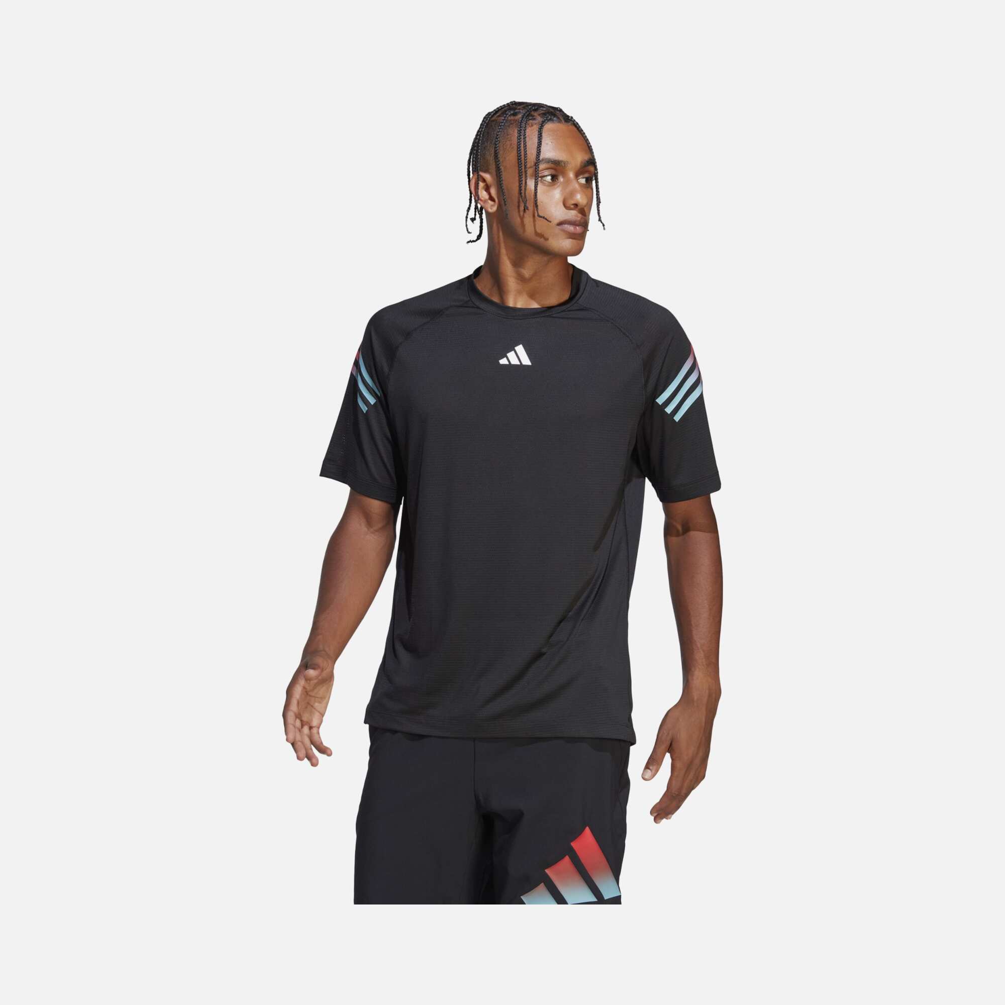 adidas Train Icons 3-Stripes Training Short-Sleeve Erkek Tişört