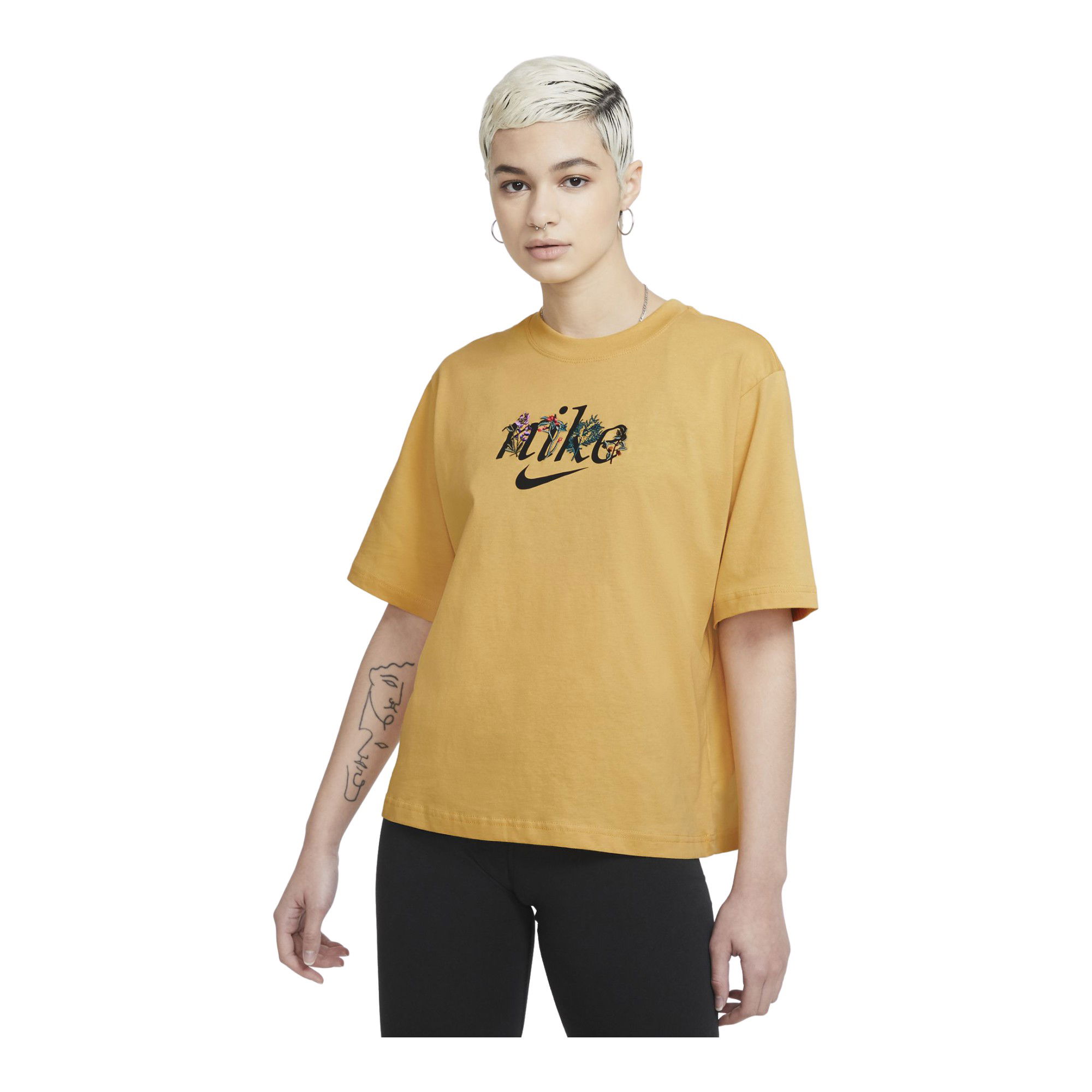 Nike Sportswear Boxy Nature Short-Sleeve Kadın Tişört