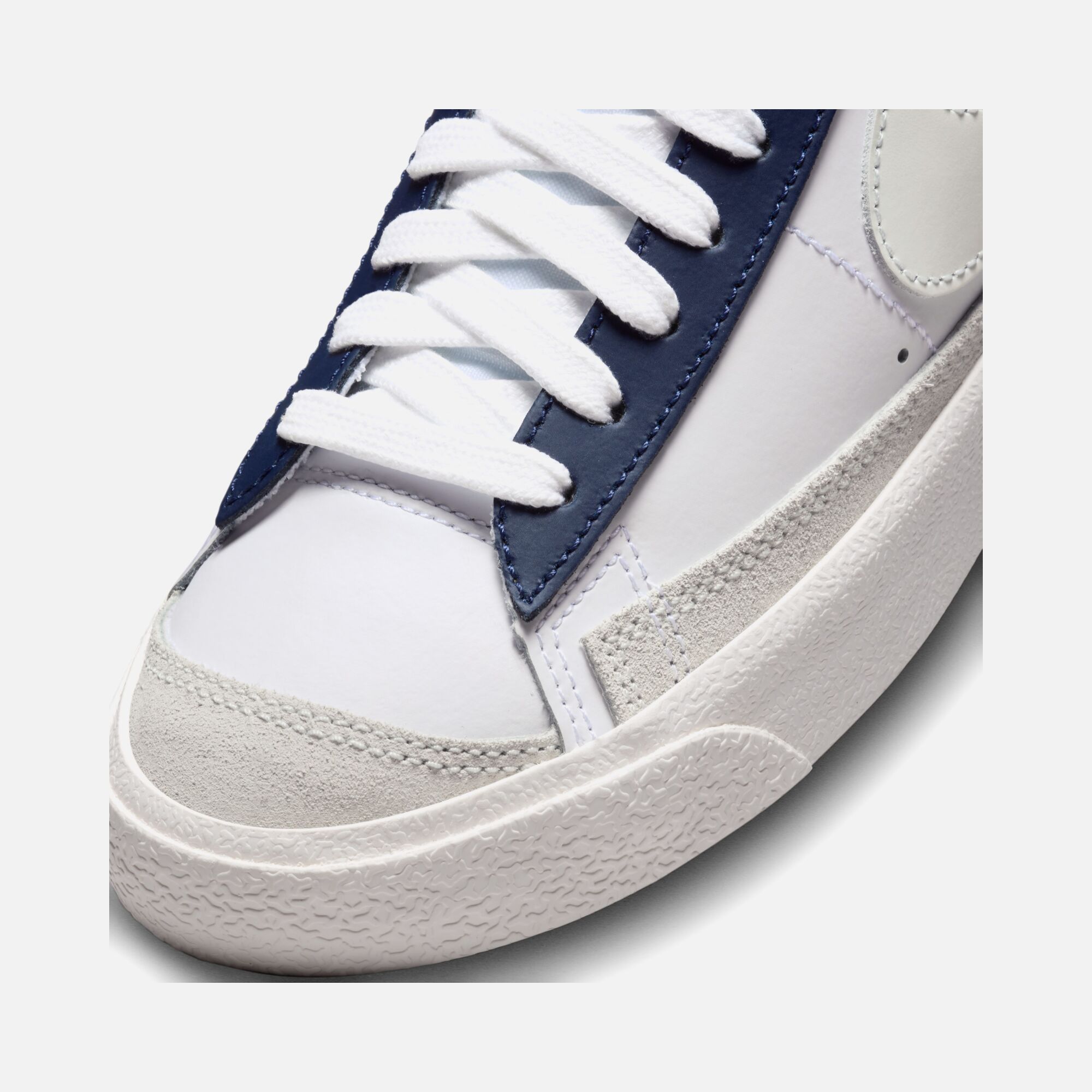 Nike Blazer Mid '77 ''Color-Changing Swoosh in UV Light'' (GS) Spor Ayakkabı