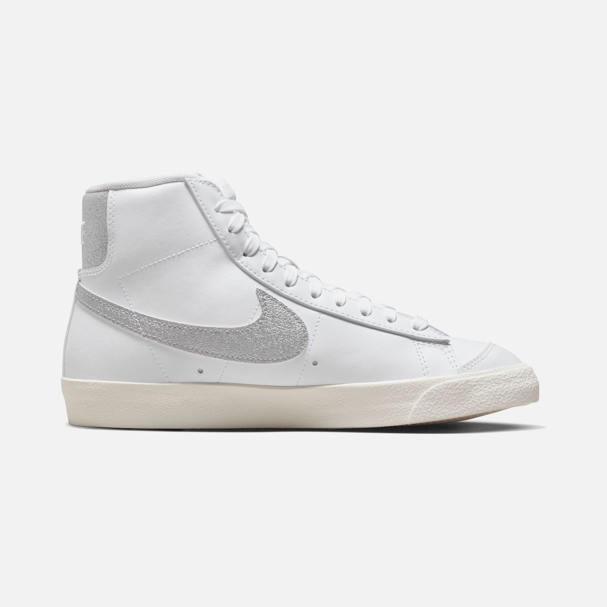Nike Blazer Mid '77 Essentials Kadın Spor Ayakkabı