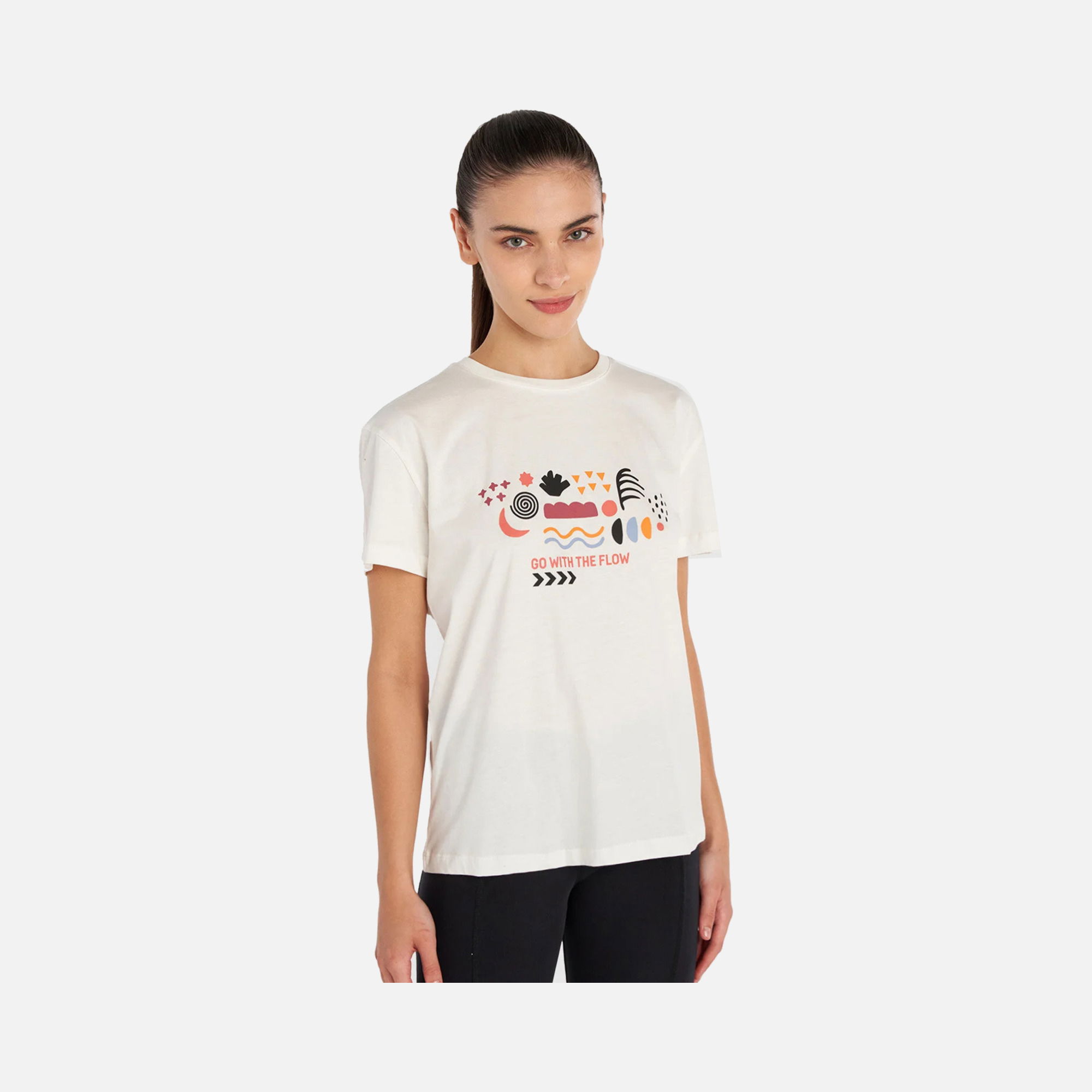 Hummel Sportswear Dory Artwork Print Detailed Sort-Sleeve Kadın Tişört