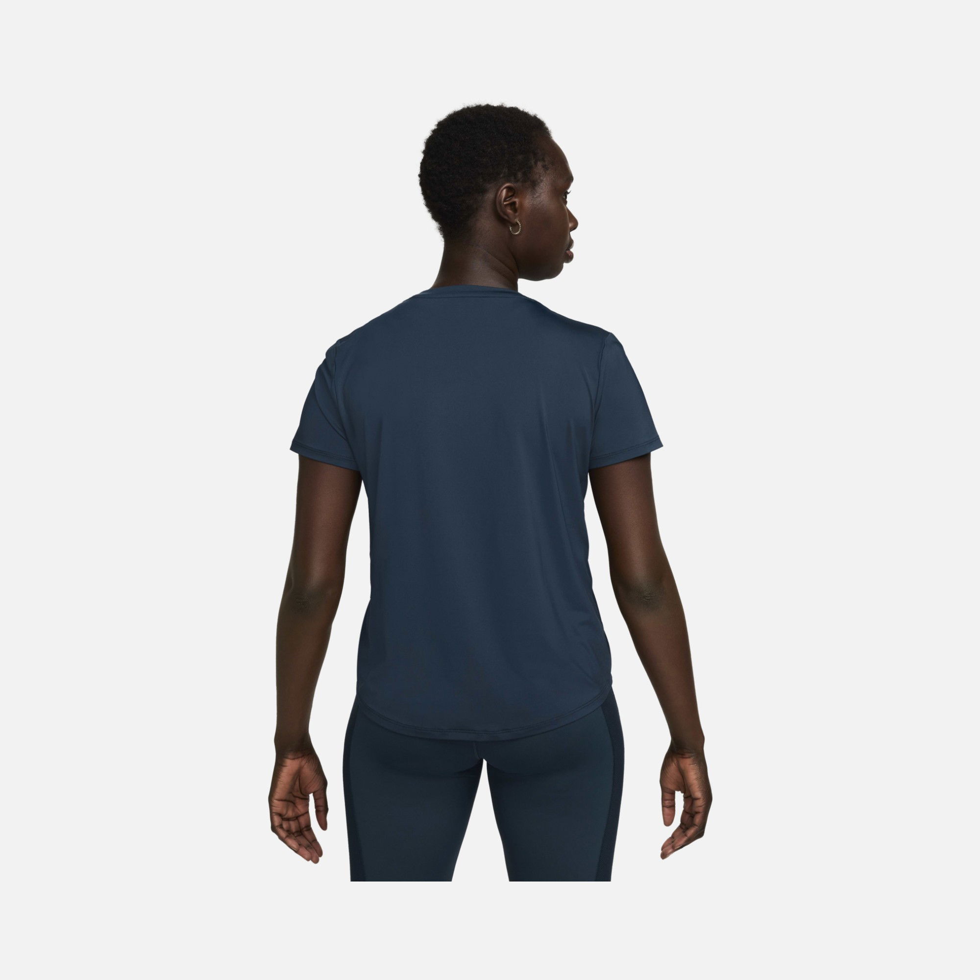 Nike One Classic Dri-Fit Short-Sleeve Training Kadın Tişört