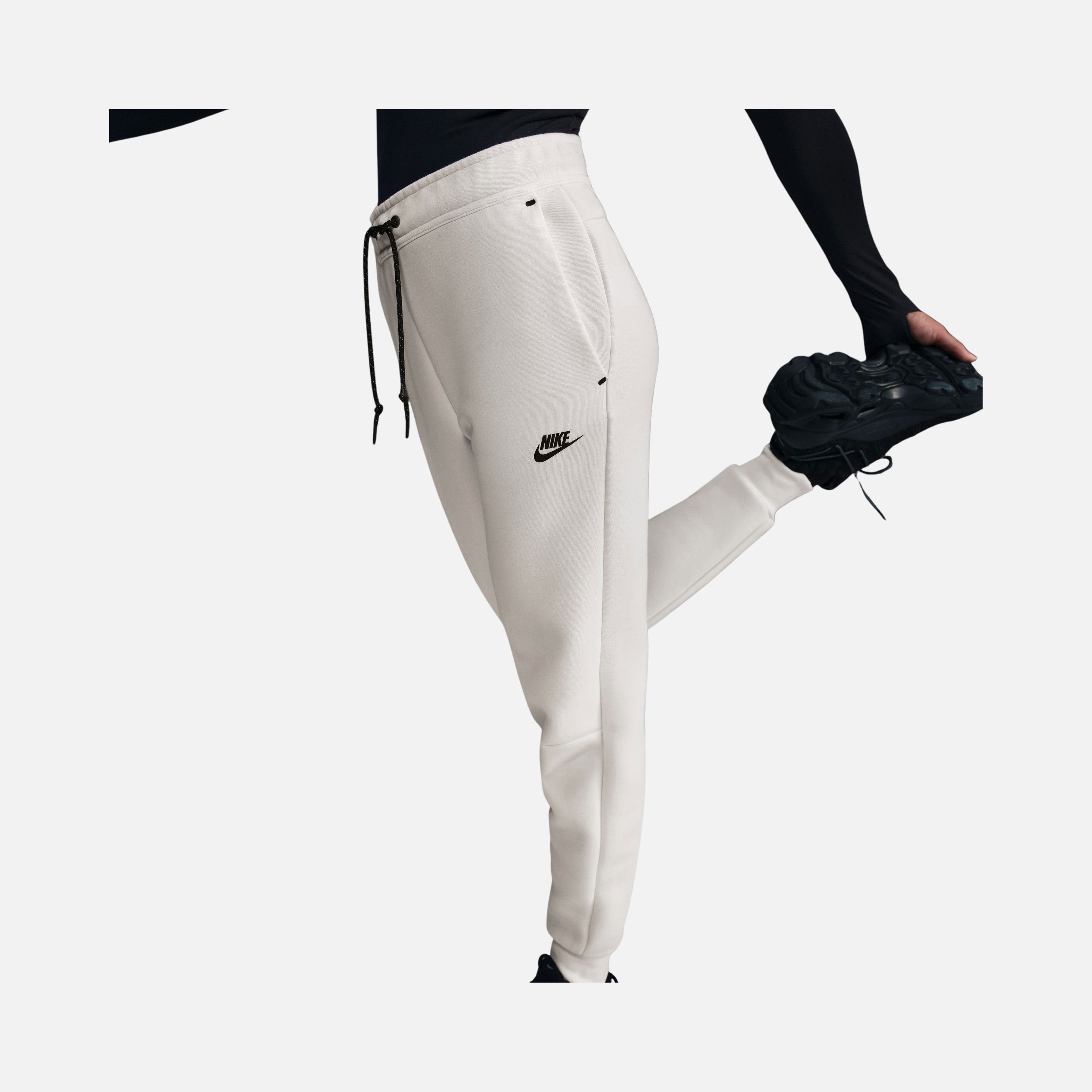 Nike Sportswear Tech Fleece Mid-Rise SS25 Kadın Eşofman Altı