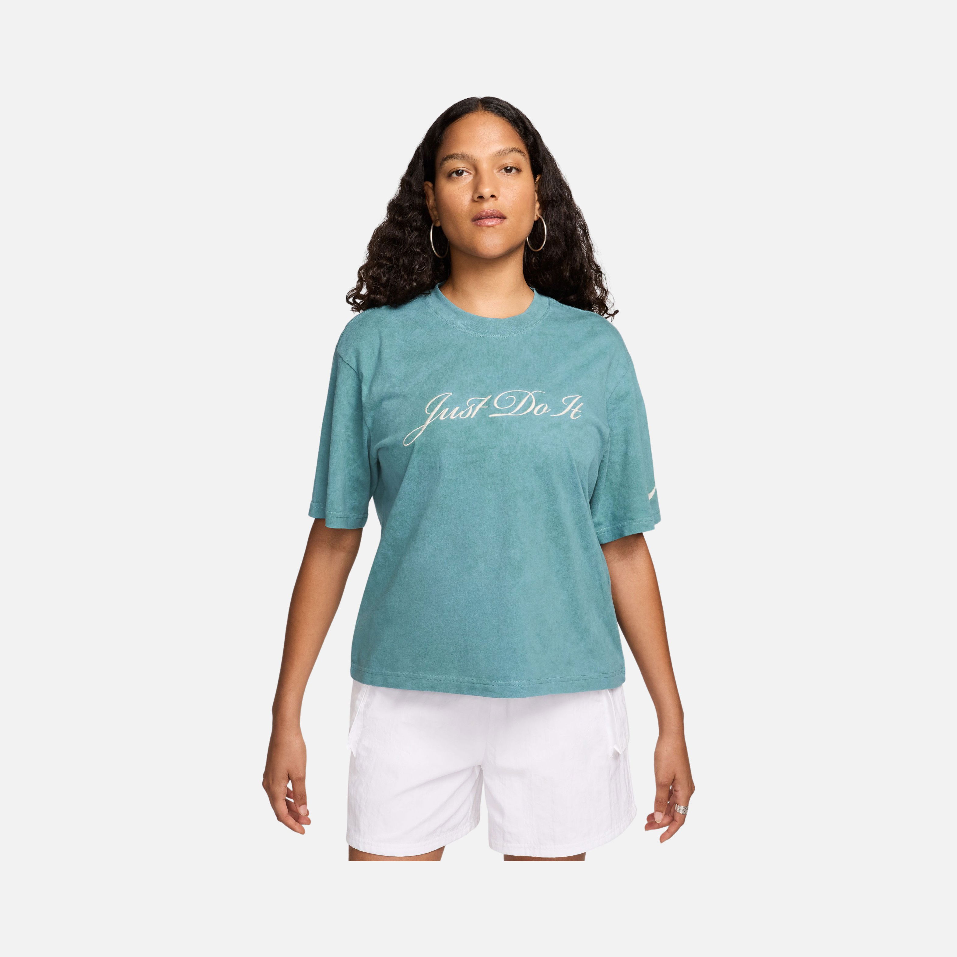 Nike Sportswear Essentials Boxy Wash ''Just Do It'' Short-Sleeve Kadın Tişört