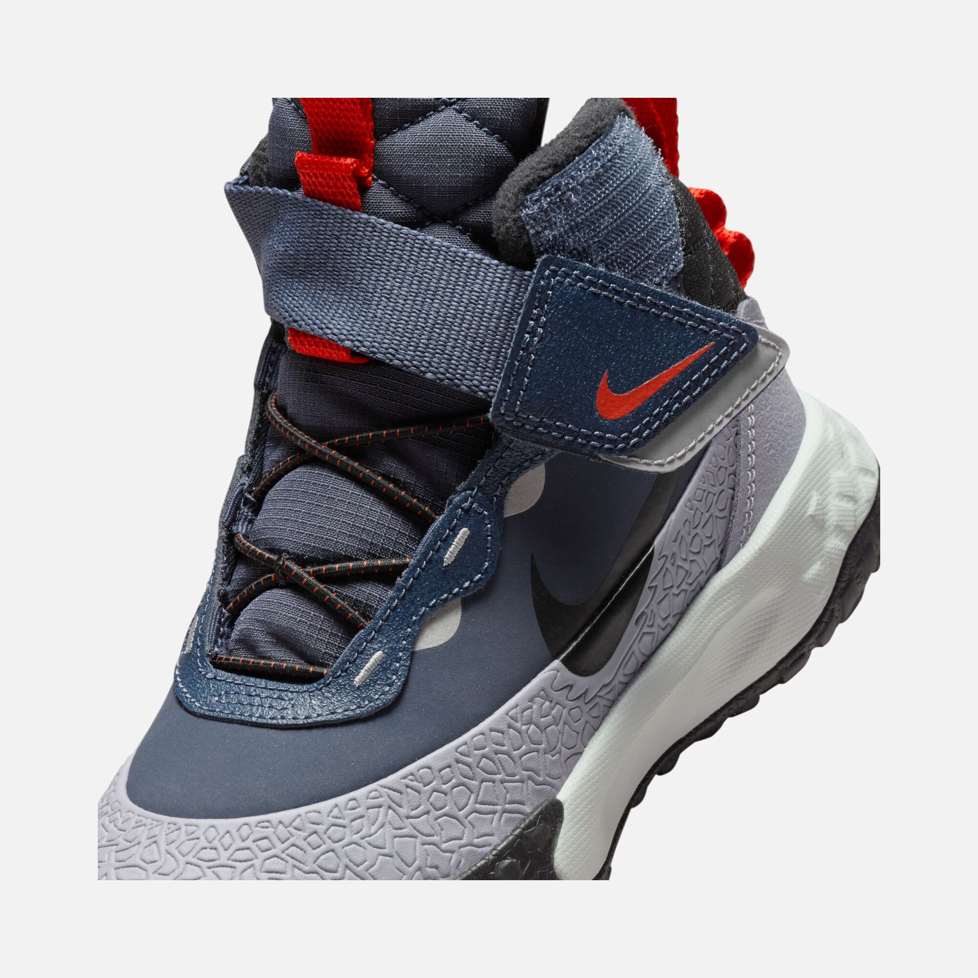 Nike Terrascout ''Laces and Velcro Tape Closure Detail'' (PS) Çocuk Bot