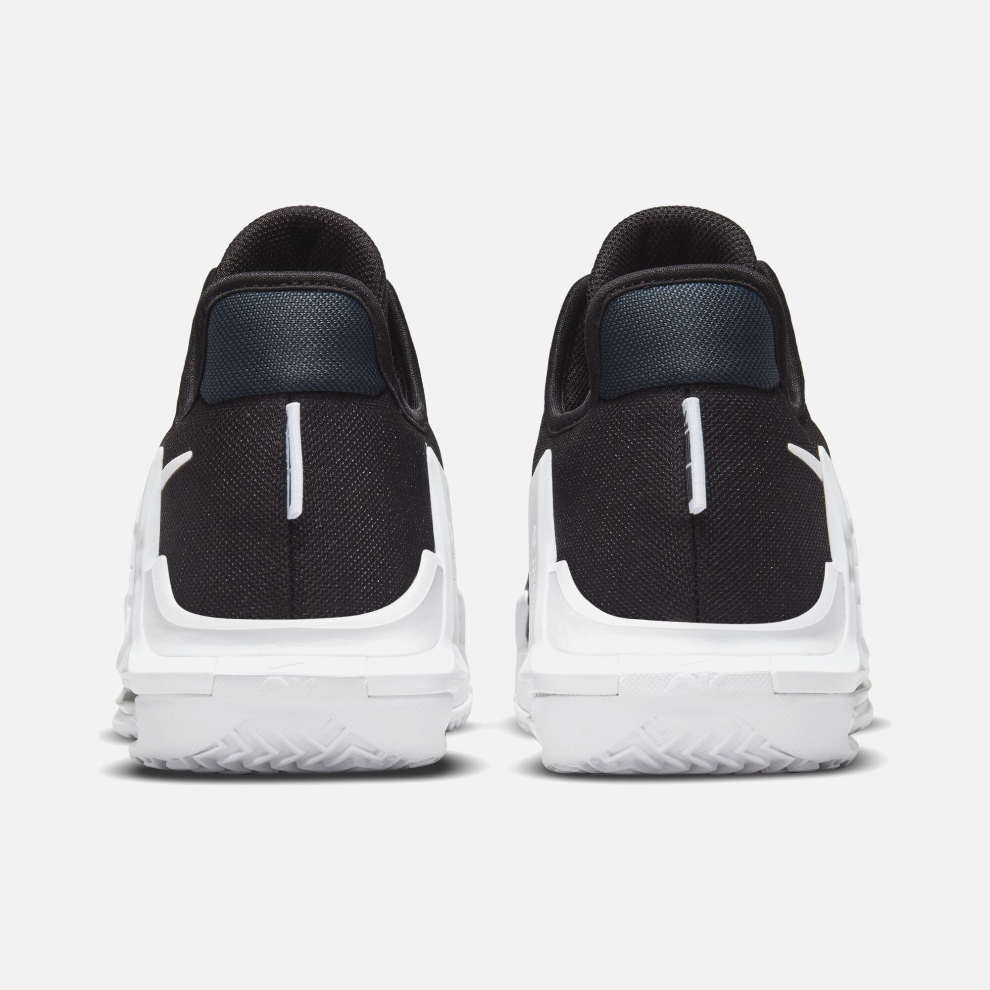 Nike LeBron James Witness VI Erkek Basketbol Ayakkabısı