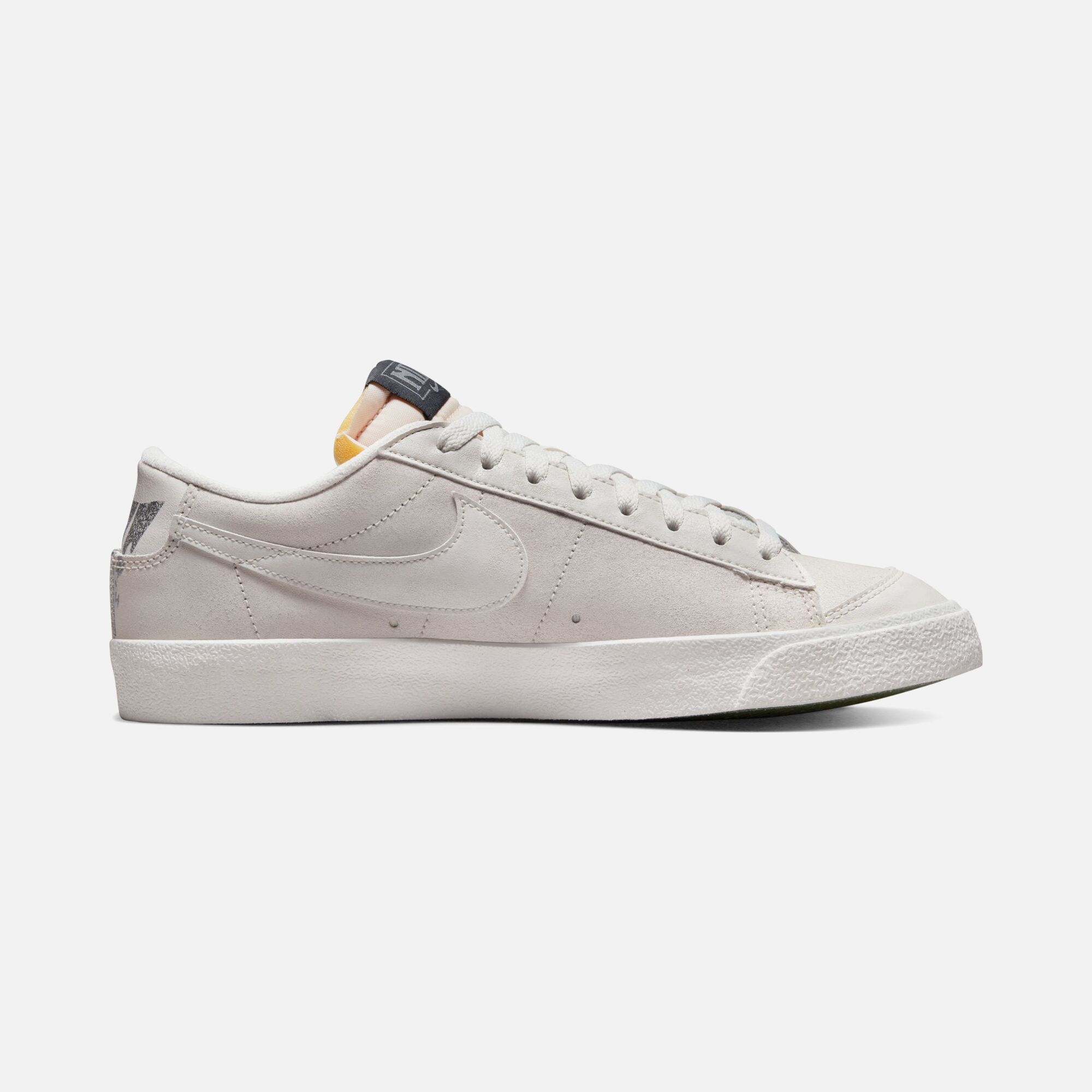 Nike Blazer Low '77 Premium Erkek Spor Ayakkabı