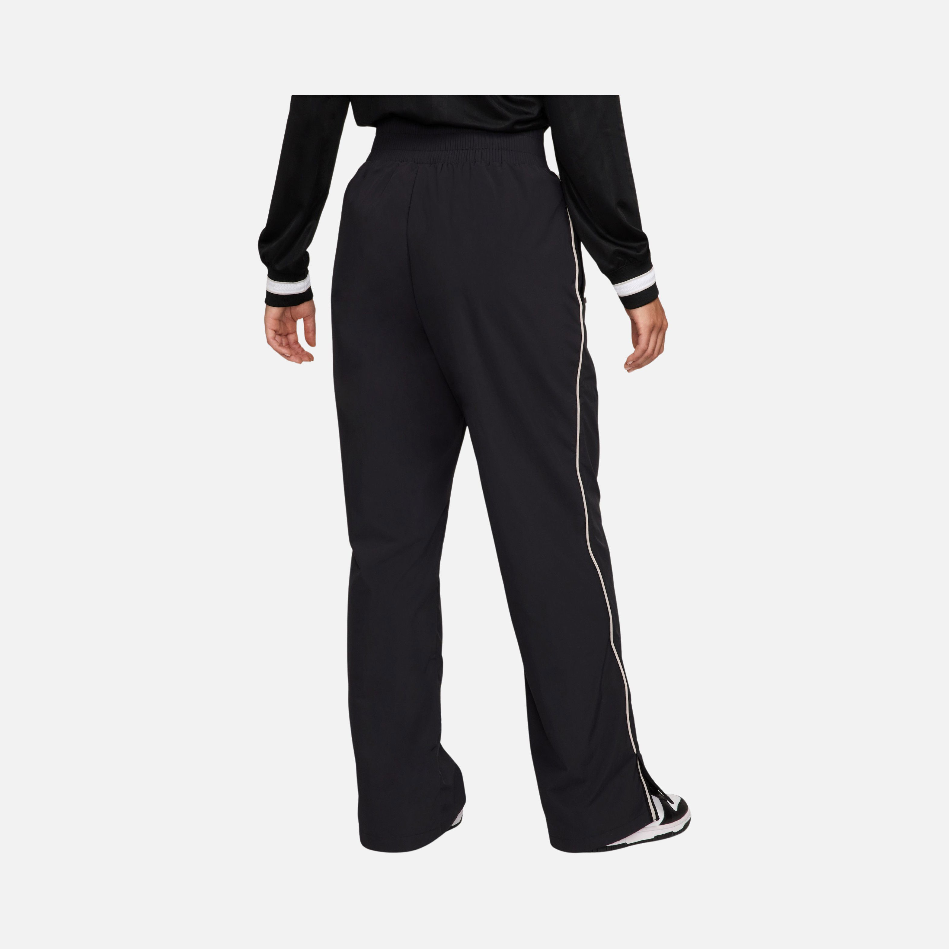 Nike Sportswear Mid-Rise Repel Asymmetrical-Waist Kadın Pantolon
