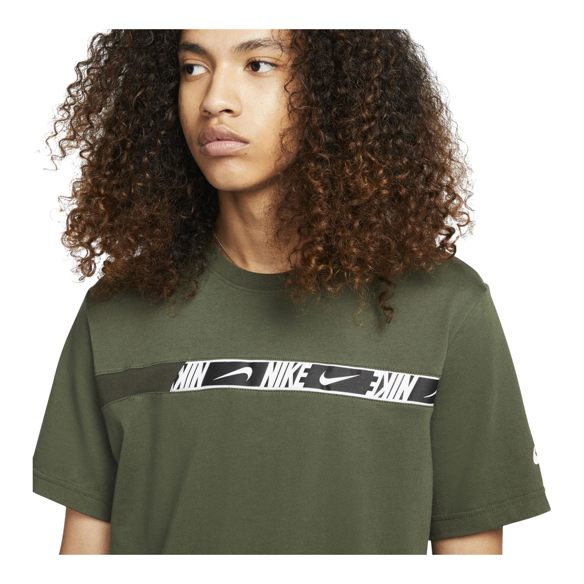 Nike Sportswear Repeat Graphic Short-Sleeve Erkek Tişört