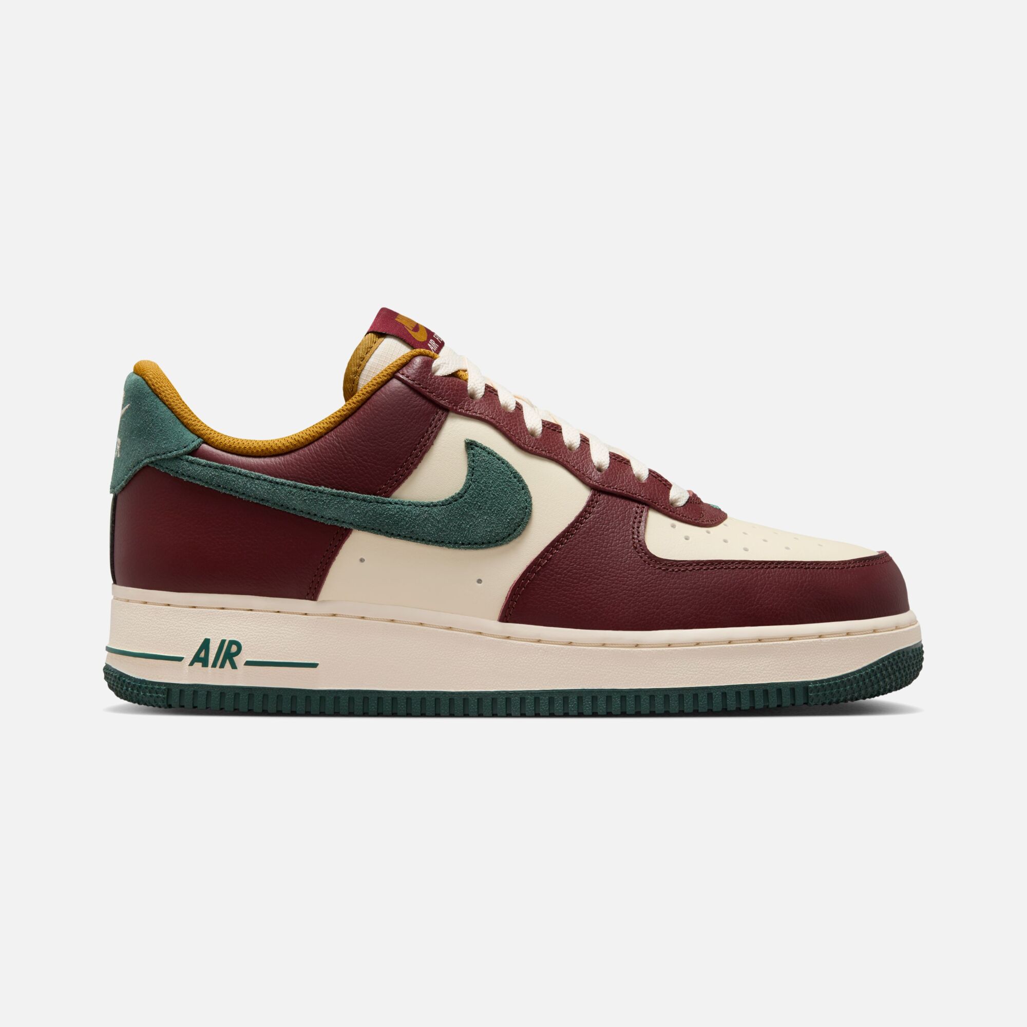 Nike Air Force 1 '07 LV8 HO24 Erkek Spor Ayakkabı
