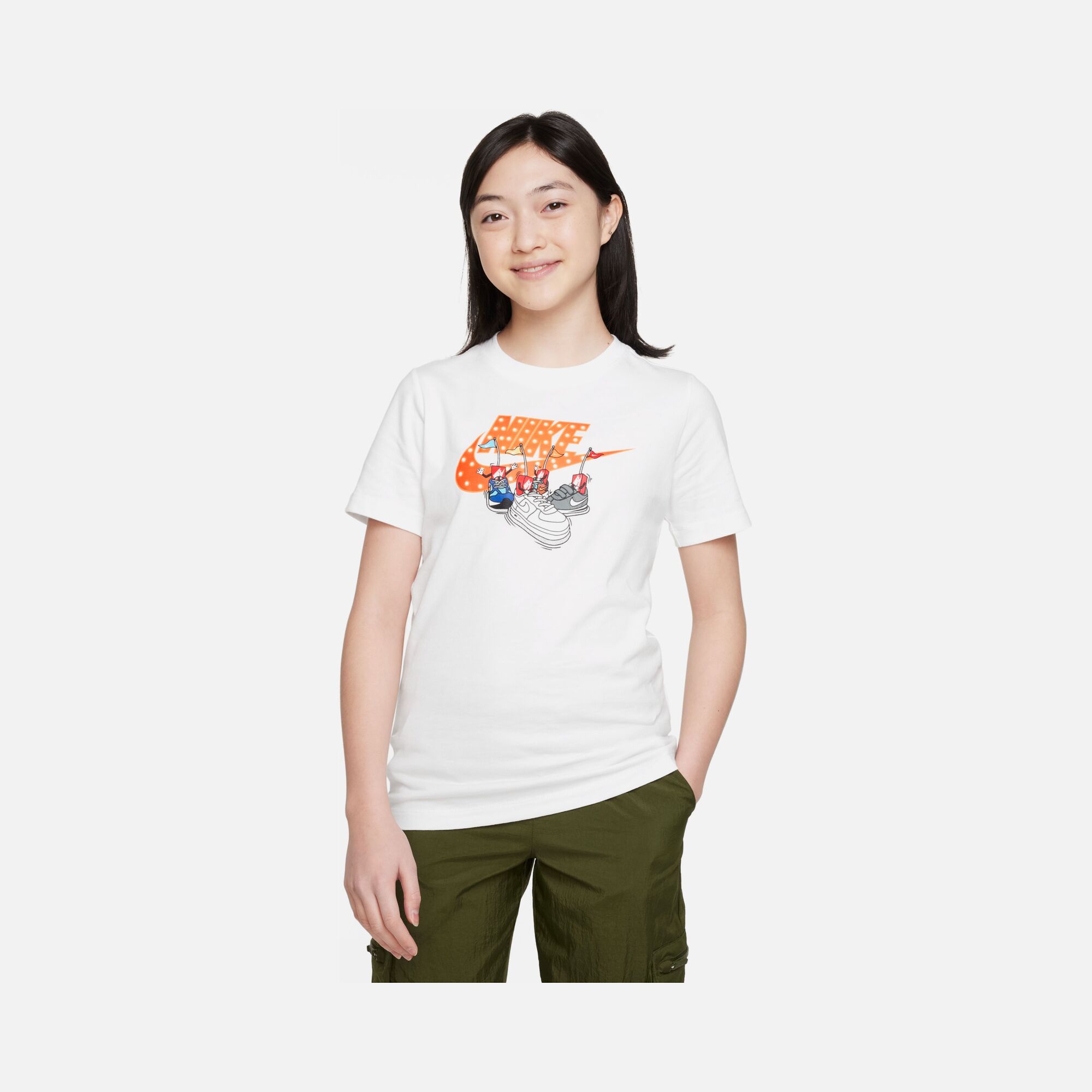 Nike Sportswear Boxy Graphic Short-Sleeve Çocuk Tişört