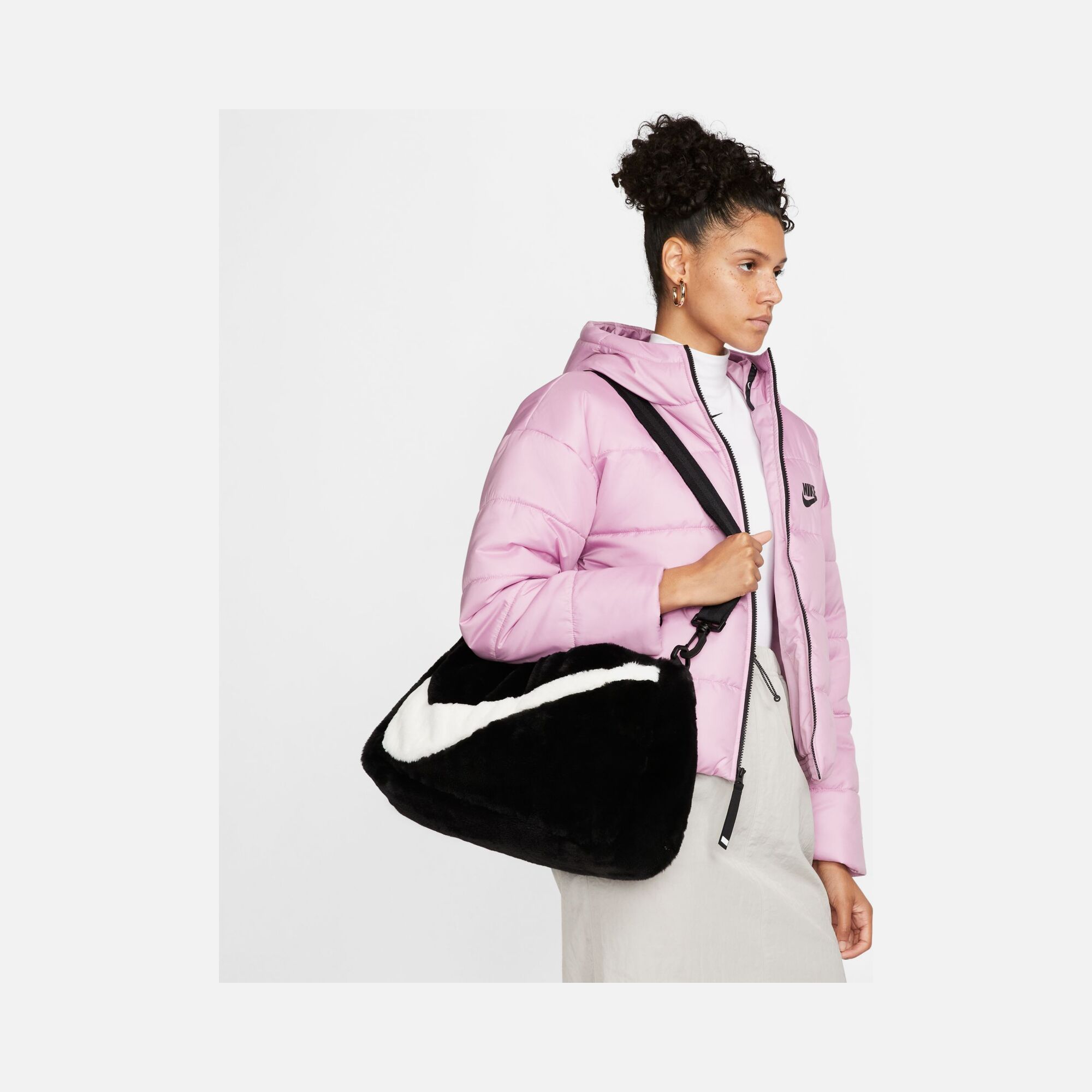 Nike Sportswear Faux Fur Tote (10 L) Kadın El Çantası