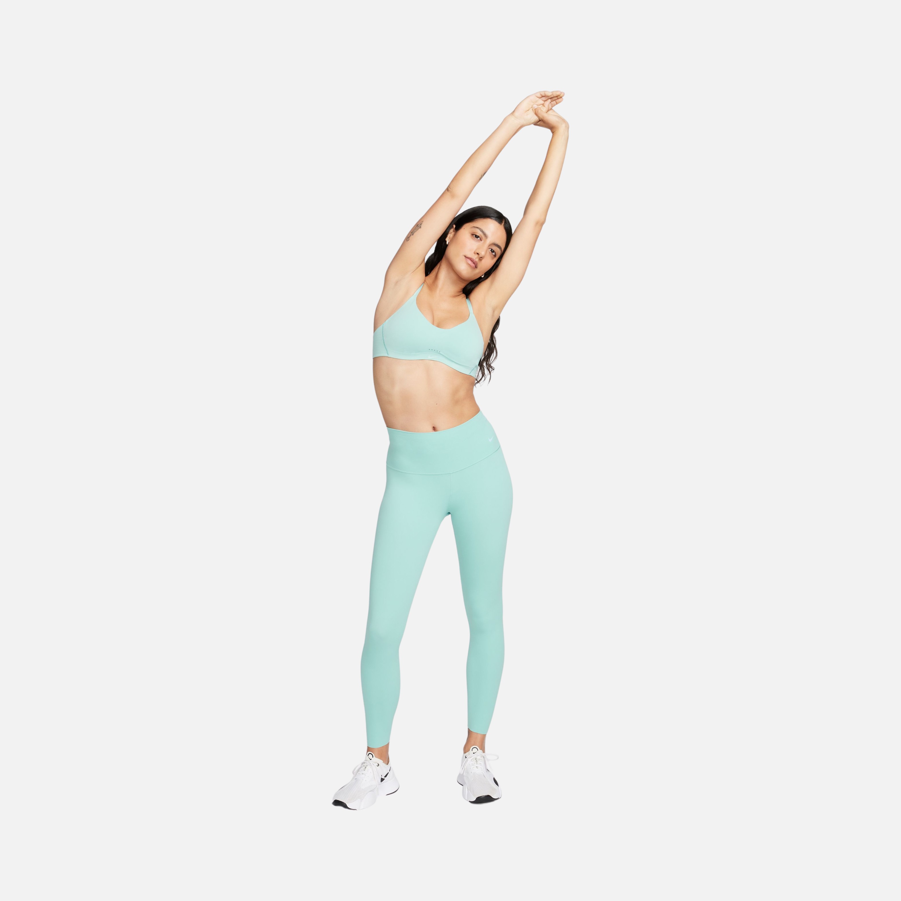 Nike Alate Minimalist Light-Support Padded Kadın Bra