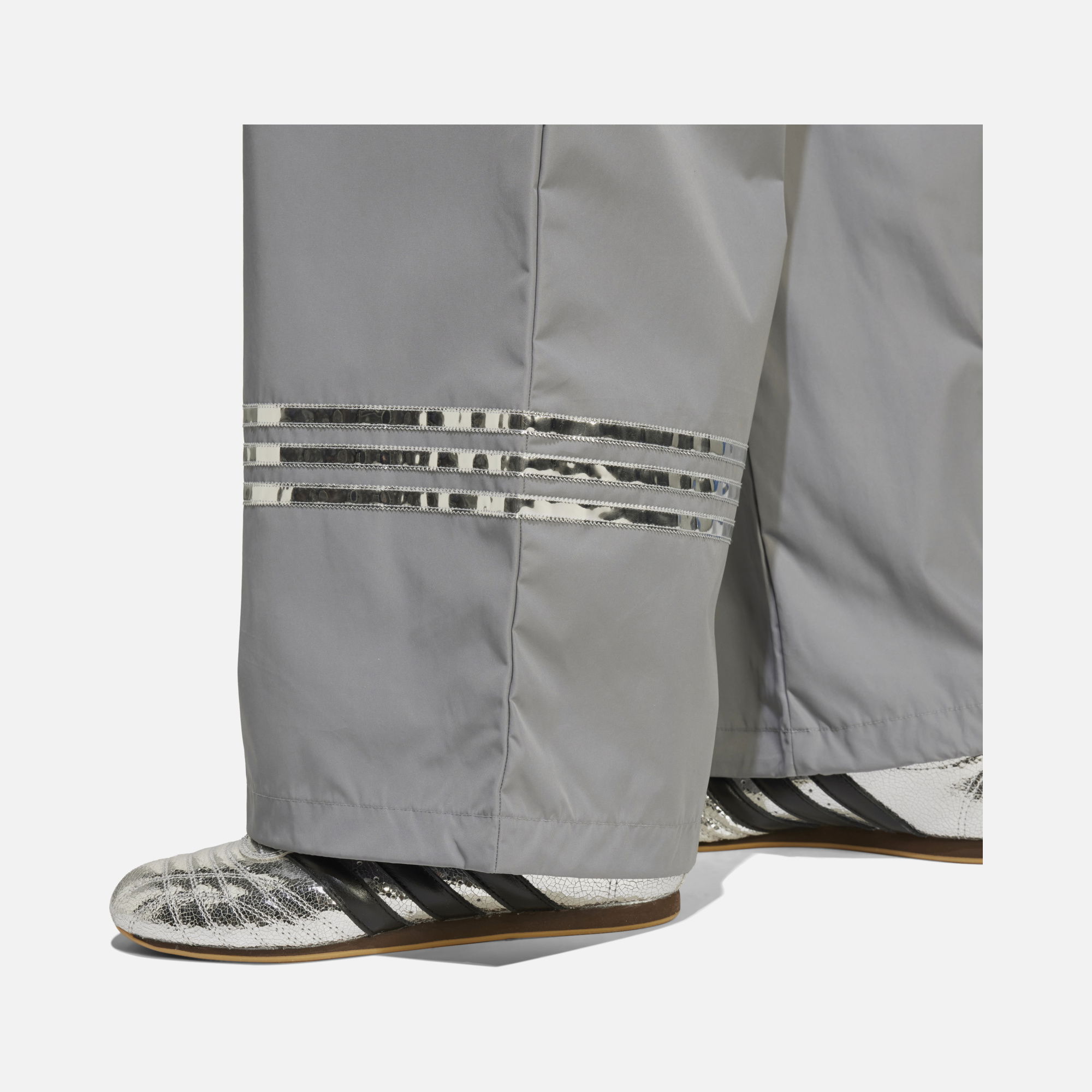 adidas Originals Neuclassics Naylon Windbreaker Woven Fabric Kadın Eşofman Altı