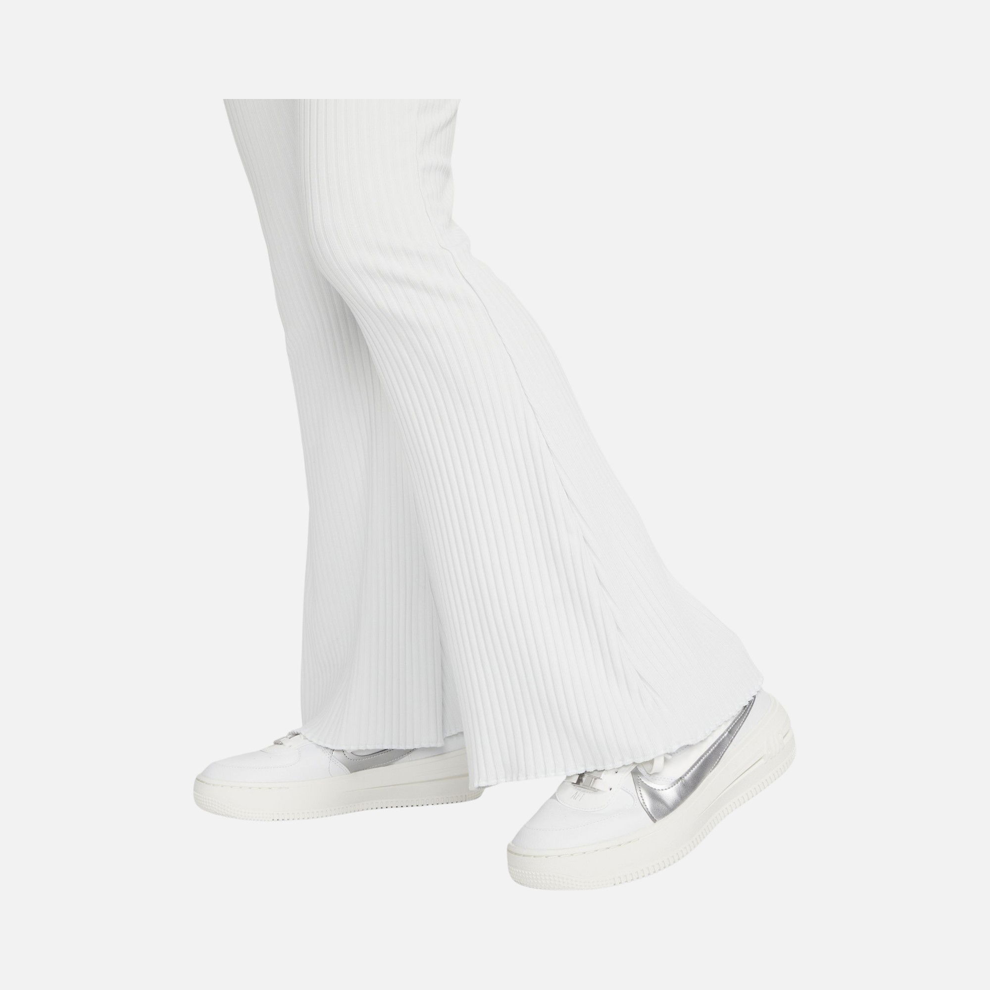 Nike Sportswear High-Waisted Wide Leg Ribbed Kadın Eşofman Altı