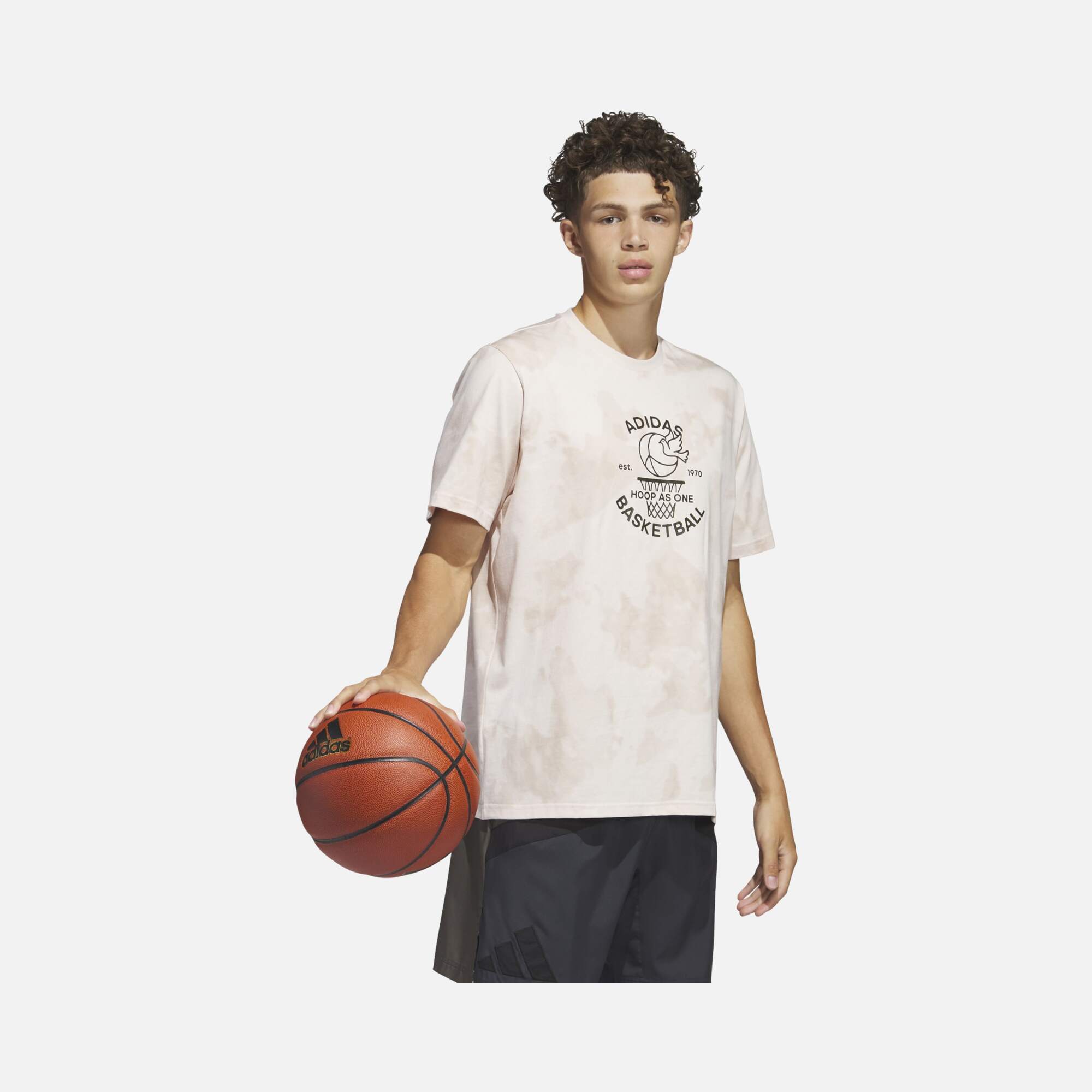 adidas Worldwide Hoops Basketball Graphic Short-Sleeve Erkek Tişört