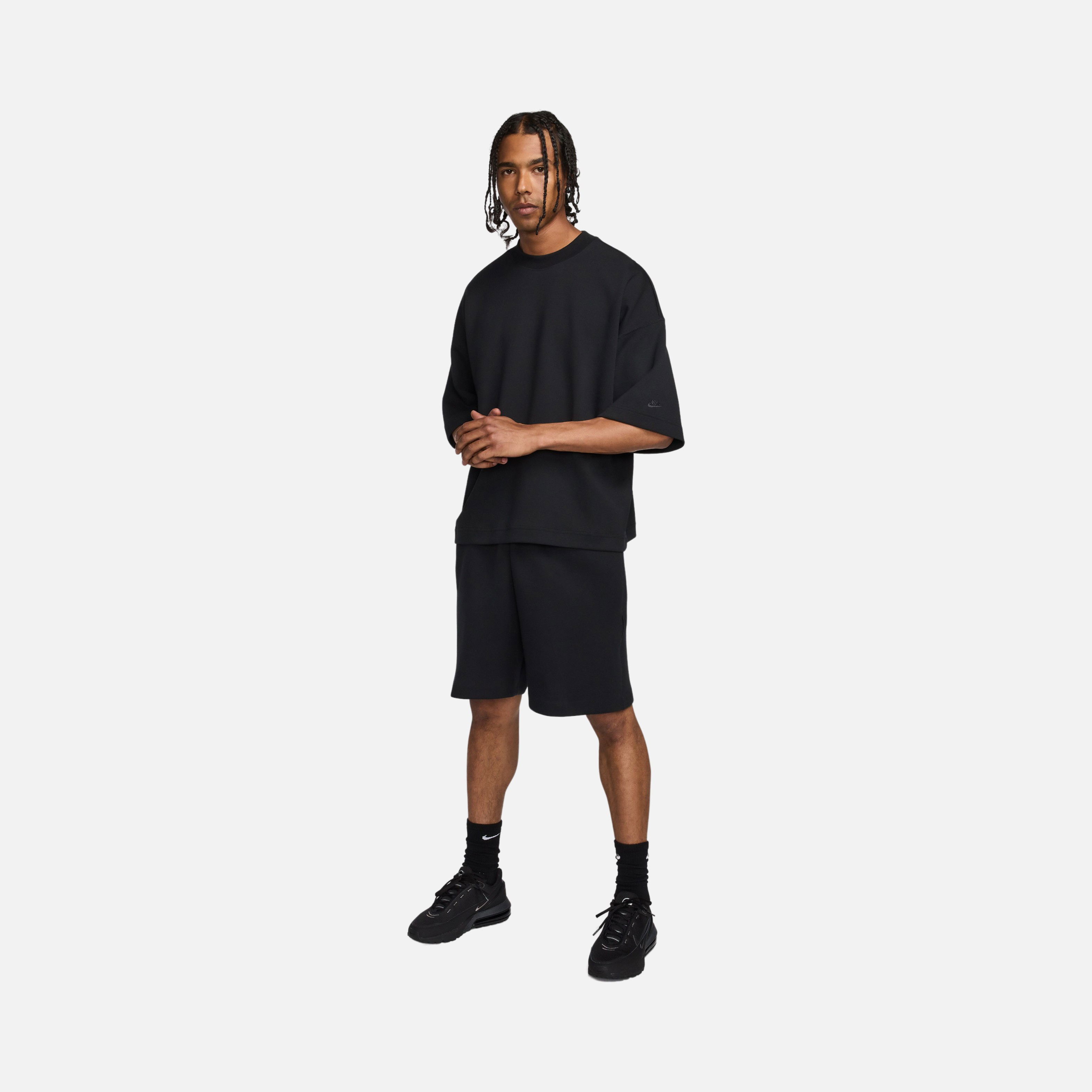 Nike Sportswear Tech Fleece Reimagined Short-Sleeve Erkek Tişört