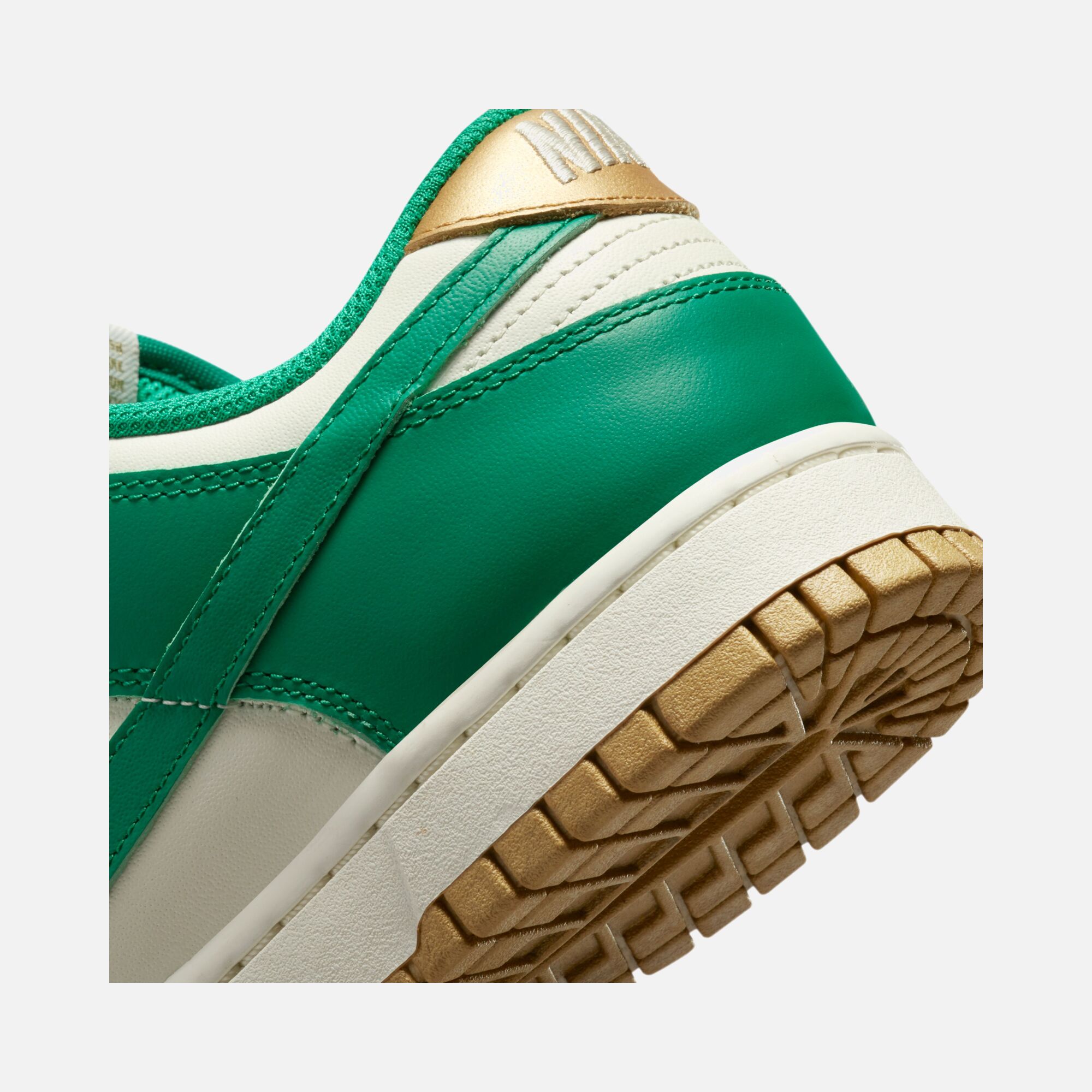 Nike Dunk Low ''Malachite Metallic Gold'' Kadın Spor Ayakkabı