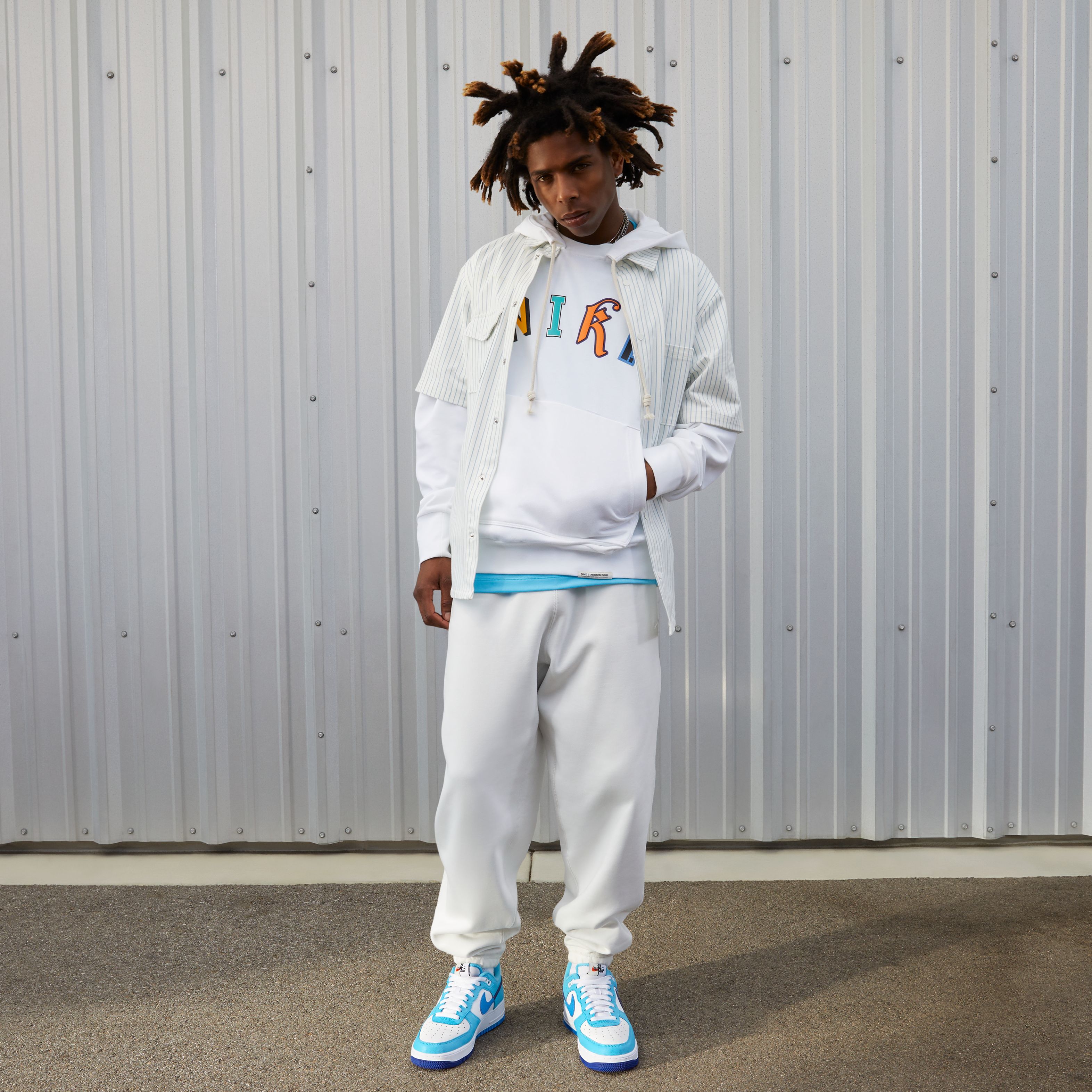 Nike Air Force 1 '07 LV8 ''Split Color Swoosh Logo'' Erkek Spor Ayakkabı