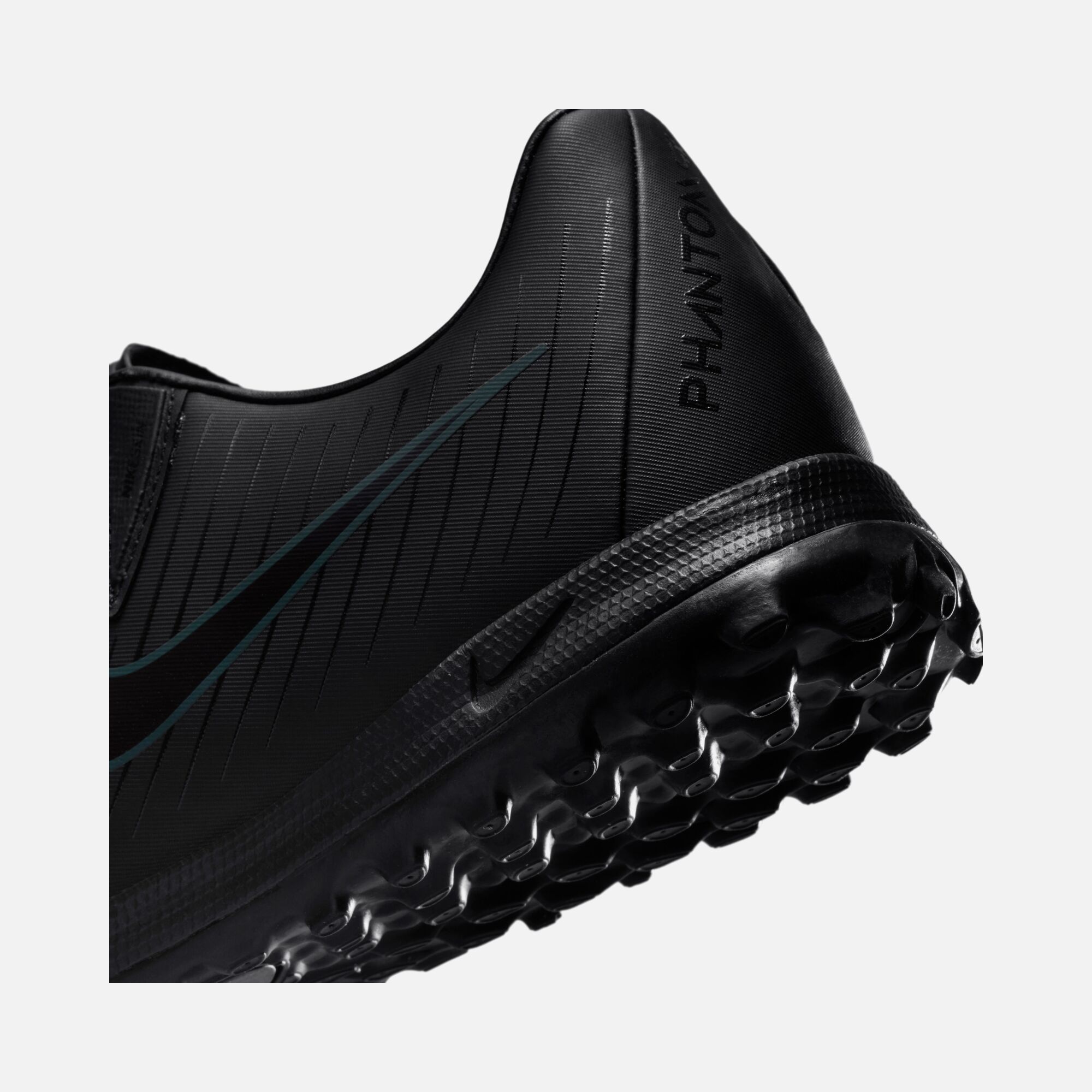 Nike Phantom GX II Academy TF Turf Low-Top Erkek Halı Saha Ayakkabı