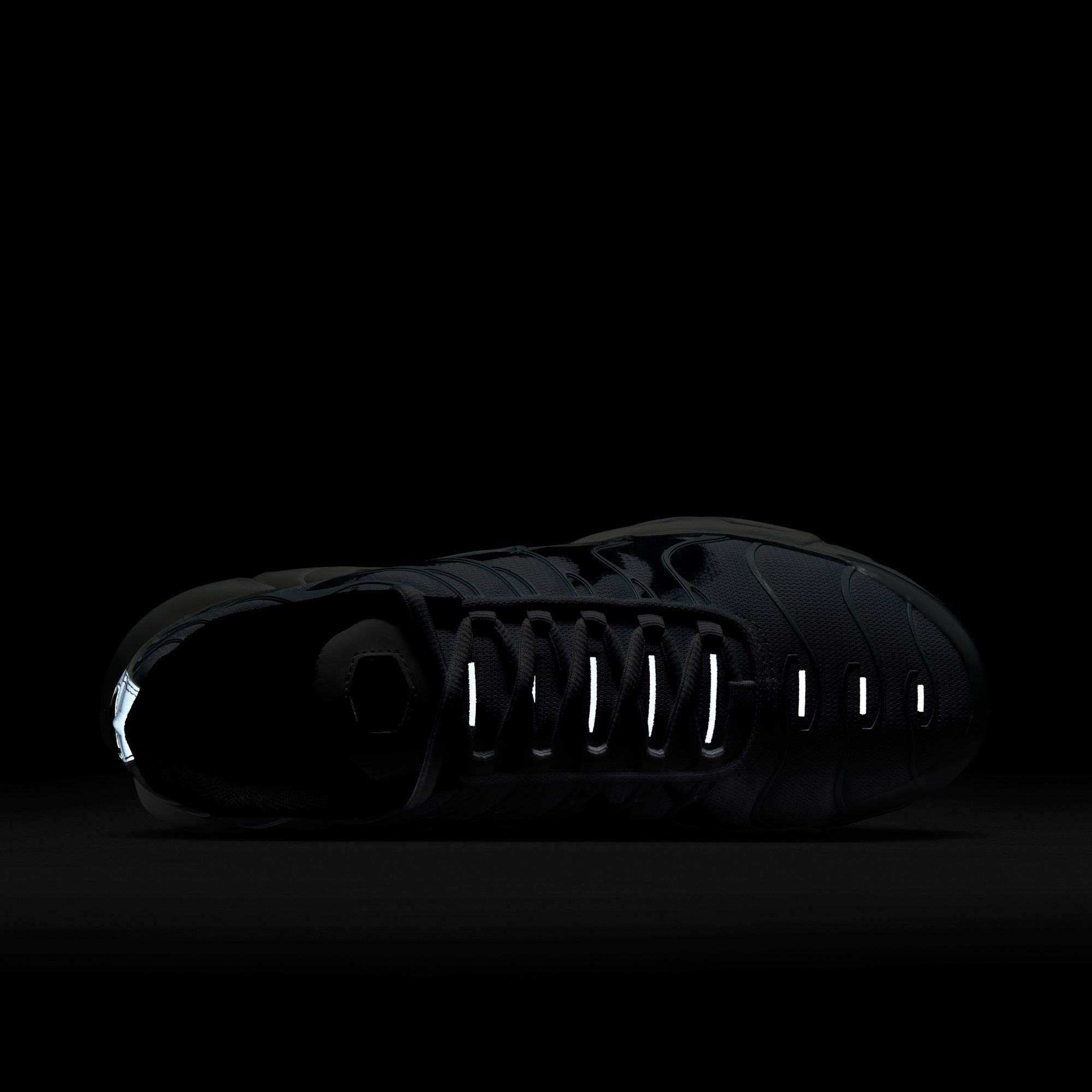 Nike Air Max Plus ''Spray Paint Swoosh Logo'' Erkek Spor Ayakkabı