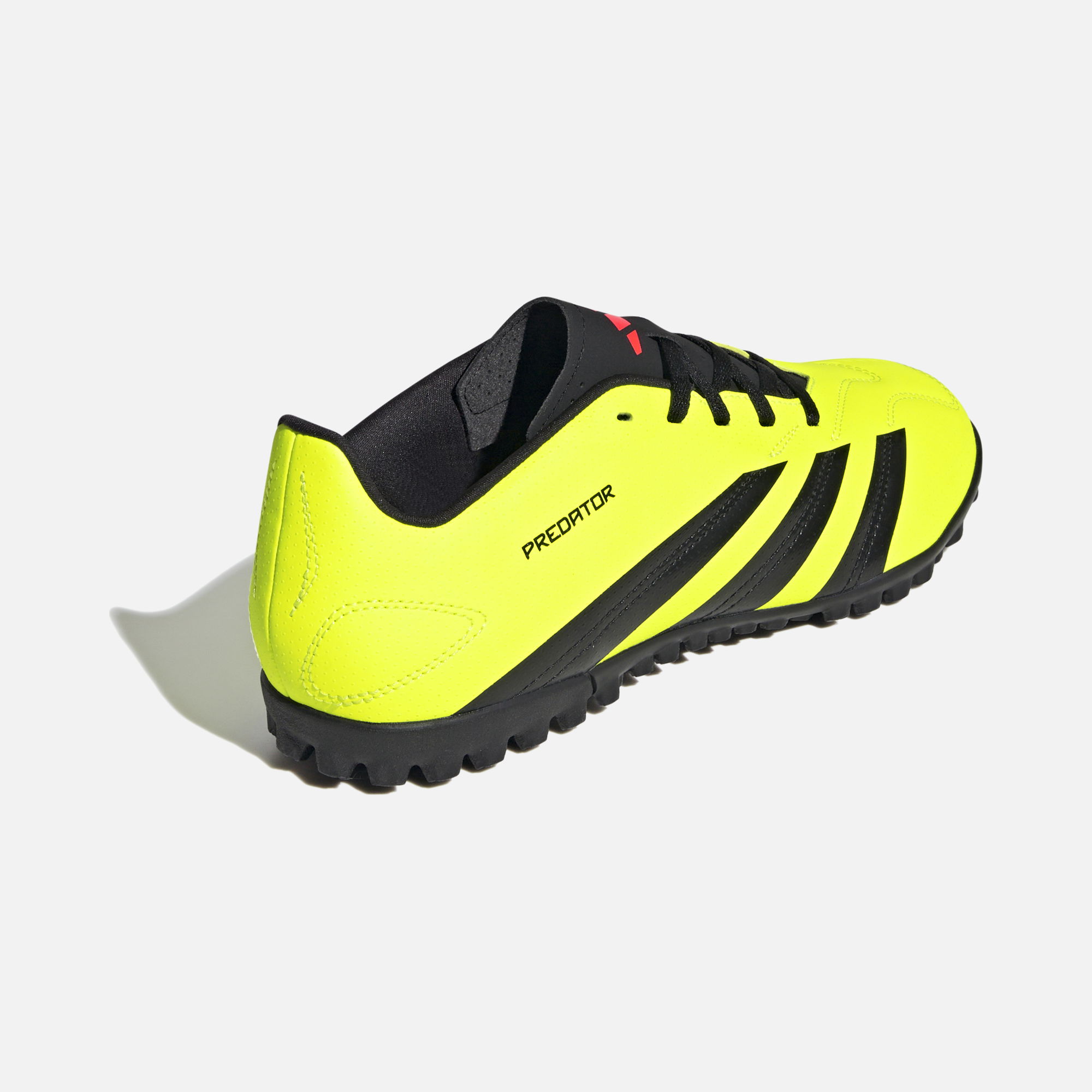 adidas Predator Club TF Erkek Halı Saha Ayakkabı