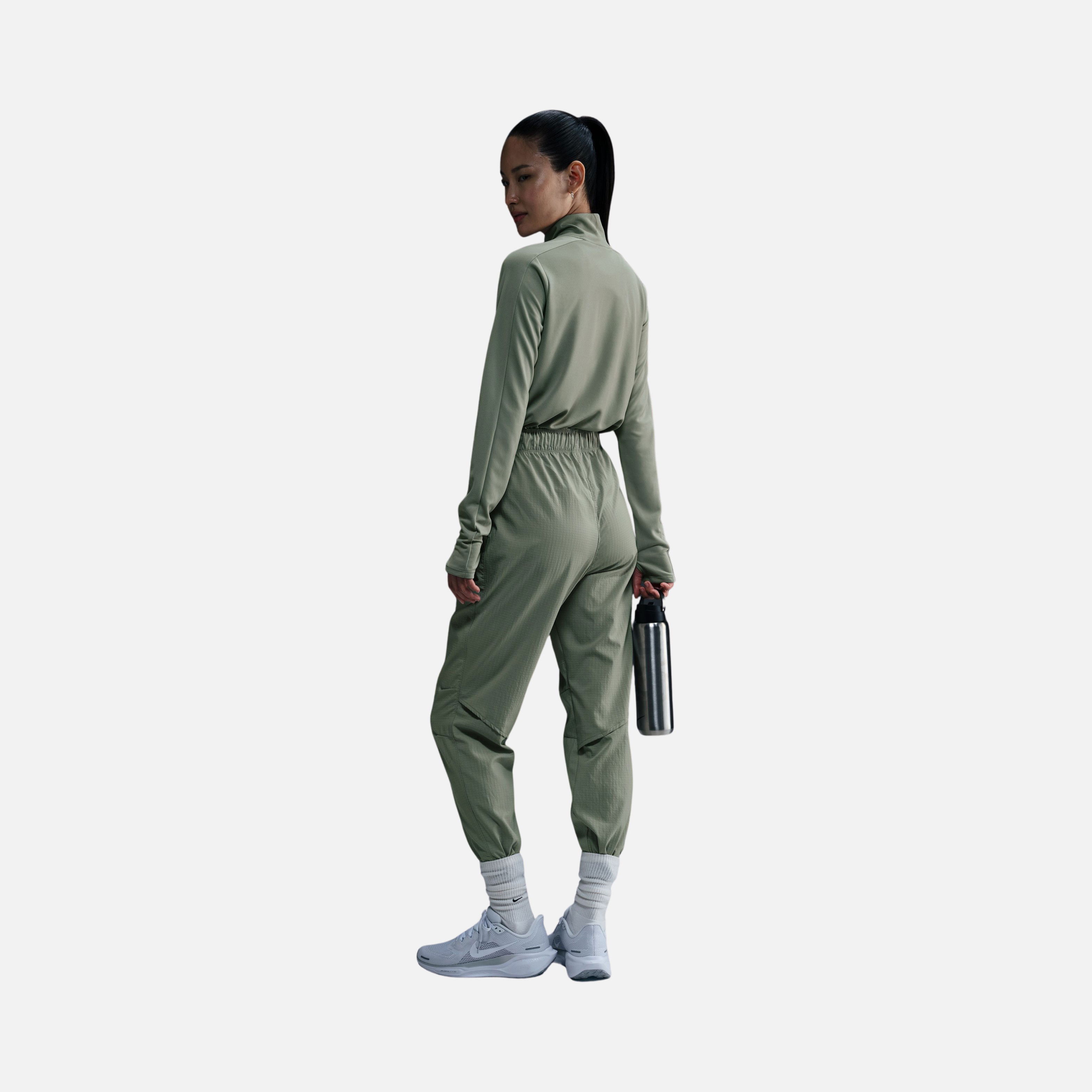 Nike Dri-Fit Fast Mid-Rise 7/8 Warm-Up Running Kadın Eşofman Altı