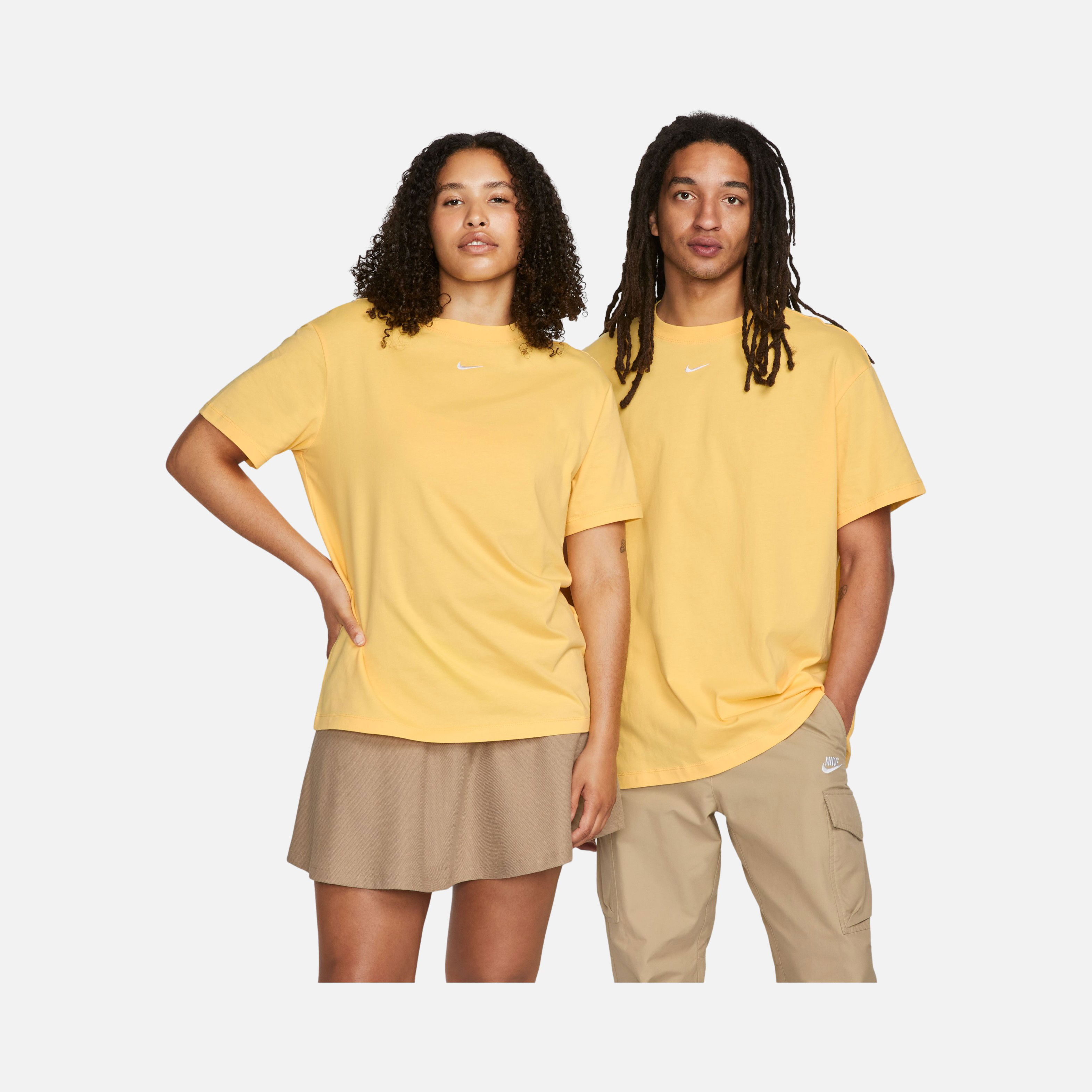 Nike Sportswear Essentials Short-Sleeve Kadın Tişört