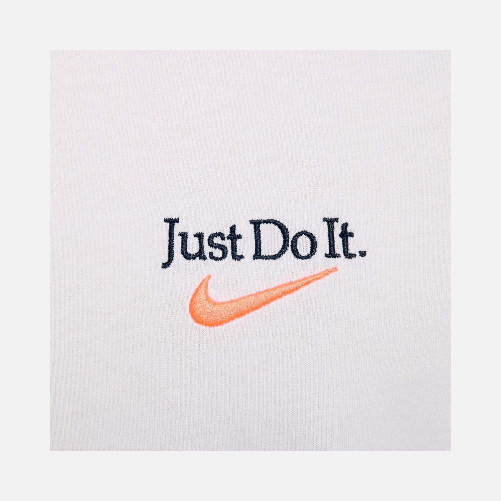 Nike M90 ''Dream You Can Fly'' Graphic Basketball Short-Sleeve Erkek Tişört