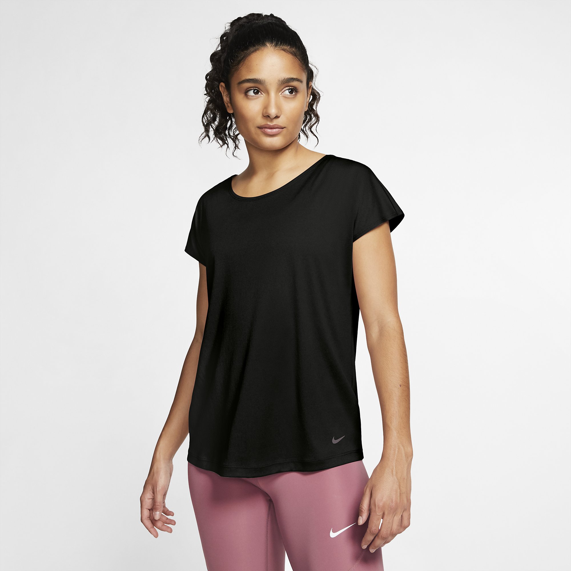 Nike Pro Dri-Fit Elastika Short-Sleeve Essential Kadın Tişört