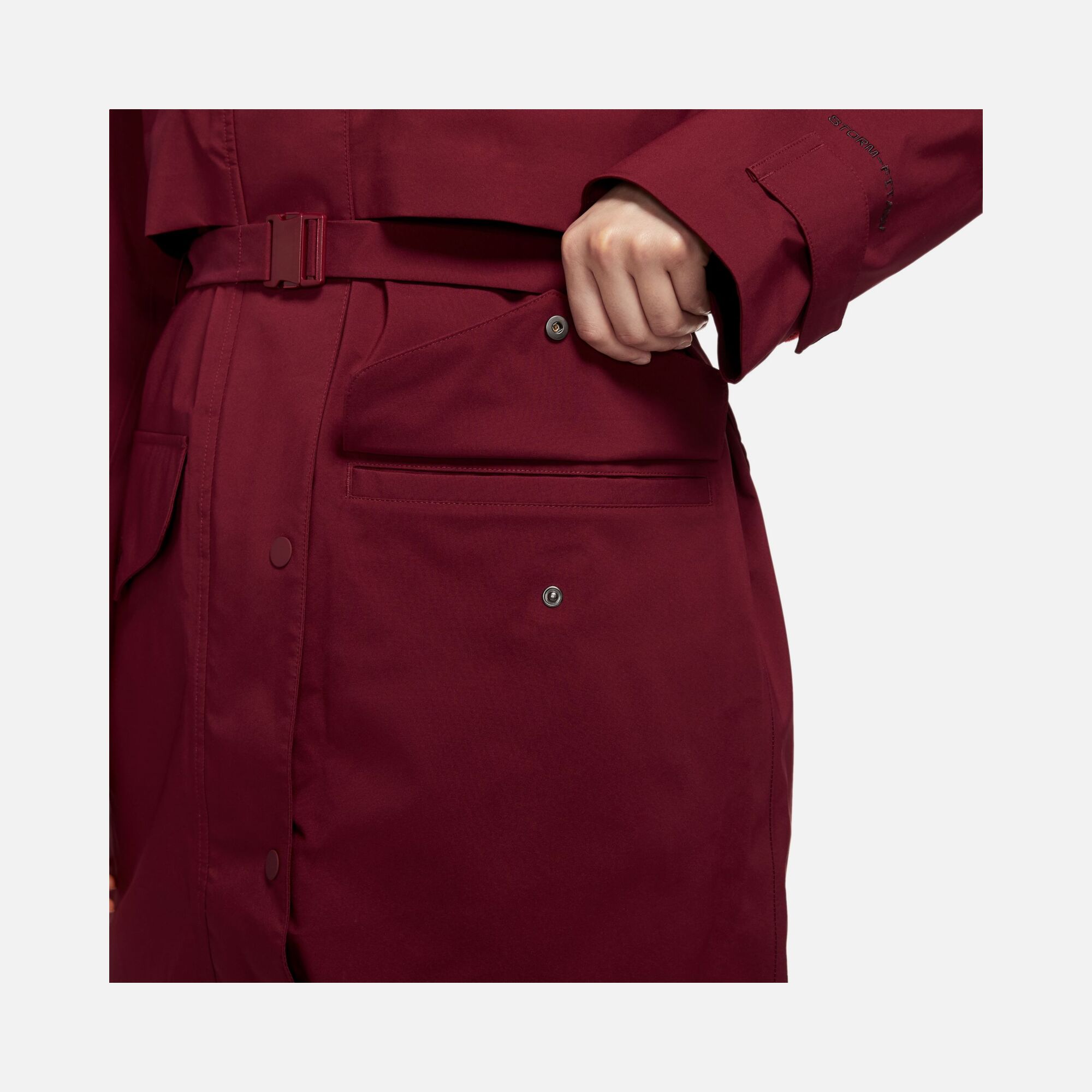 Nike Sportswear Storm-Fit ADV Tech Pack Full-Zip Hoodie Kadın Parka