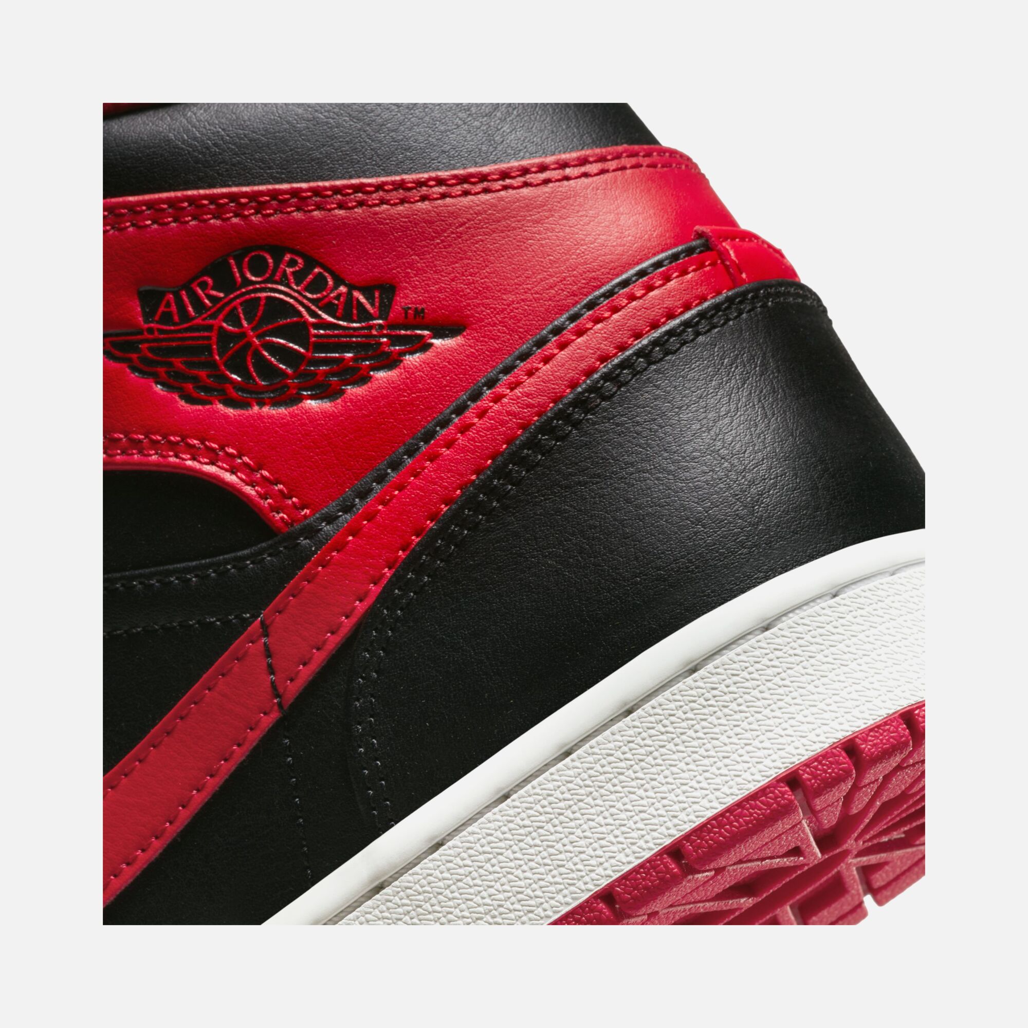 Nike Air Jordan 1 Mid SS25 Erkek Spor Ayakkabı