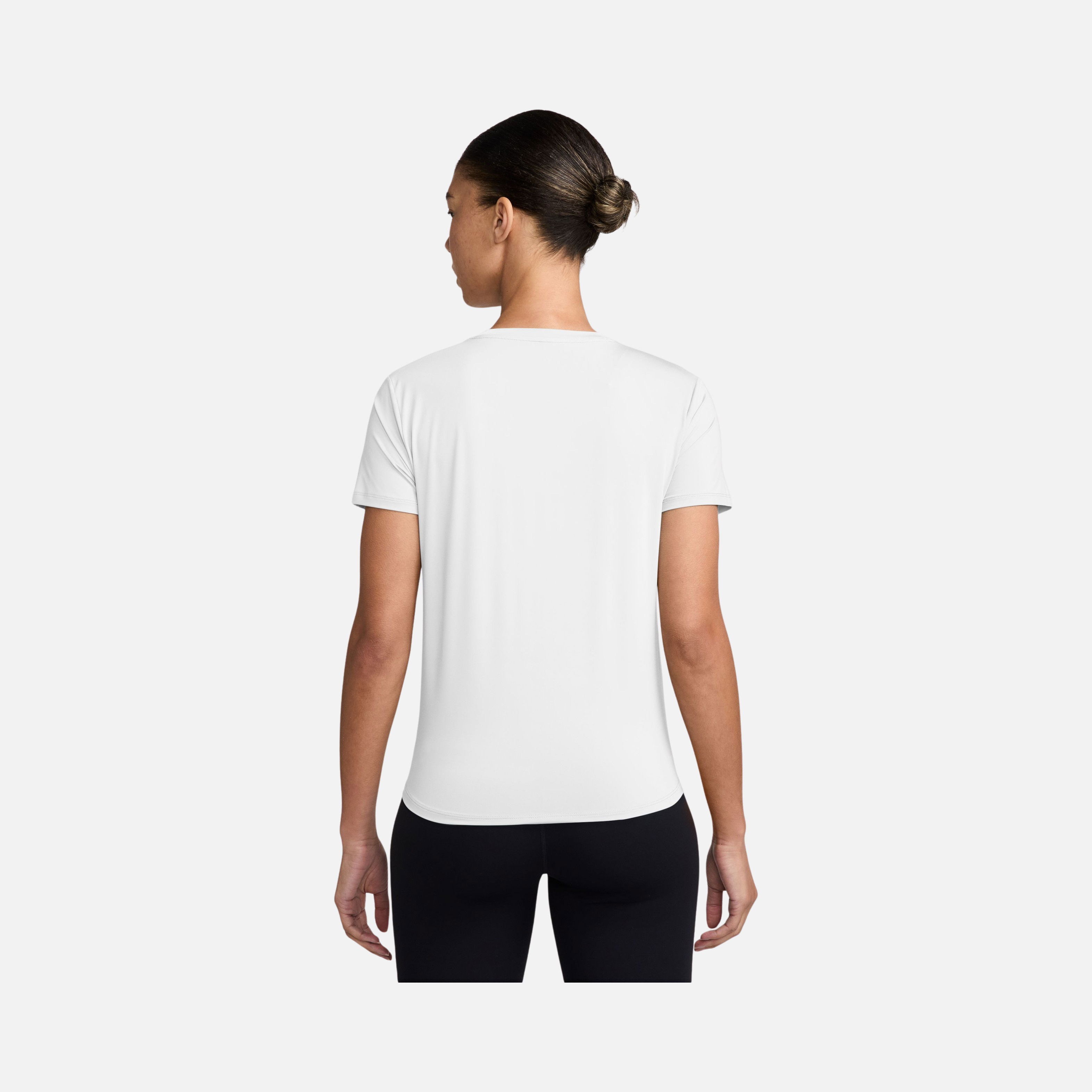 Nike One Classic Df Ss Top Wt Kadın Tişört