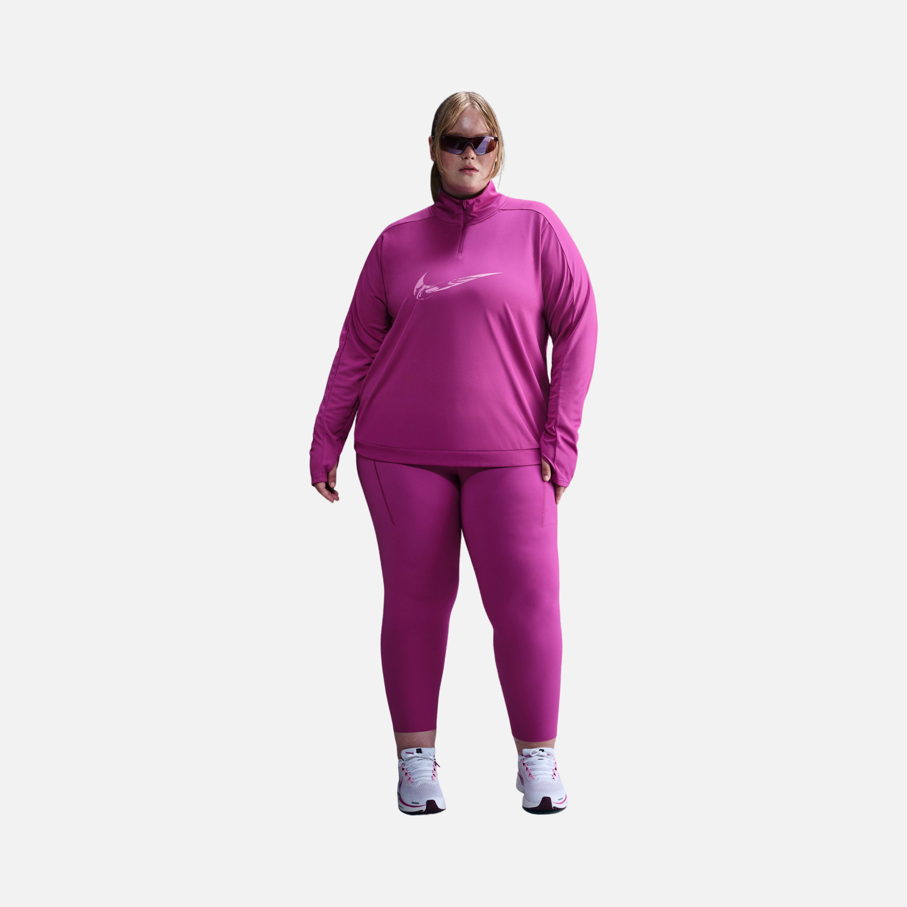 Nike Swoosh Dri-Fit Mid Layer Running  1/4-Zip Long-Sleeve (Plus Size) Kadın Tişört