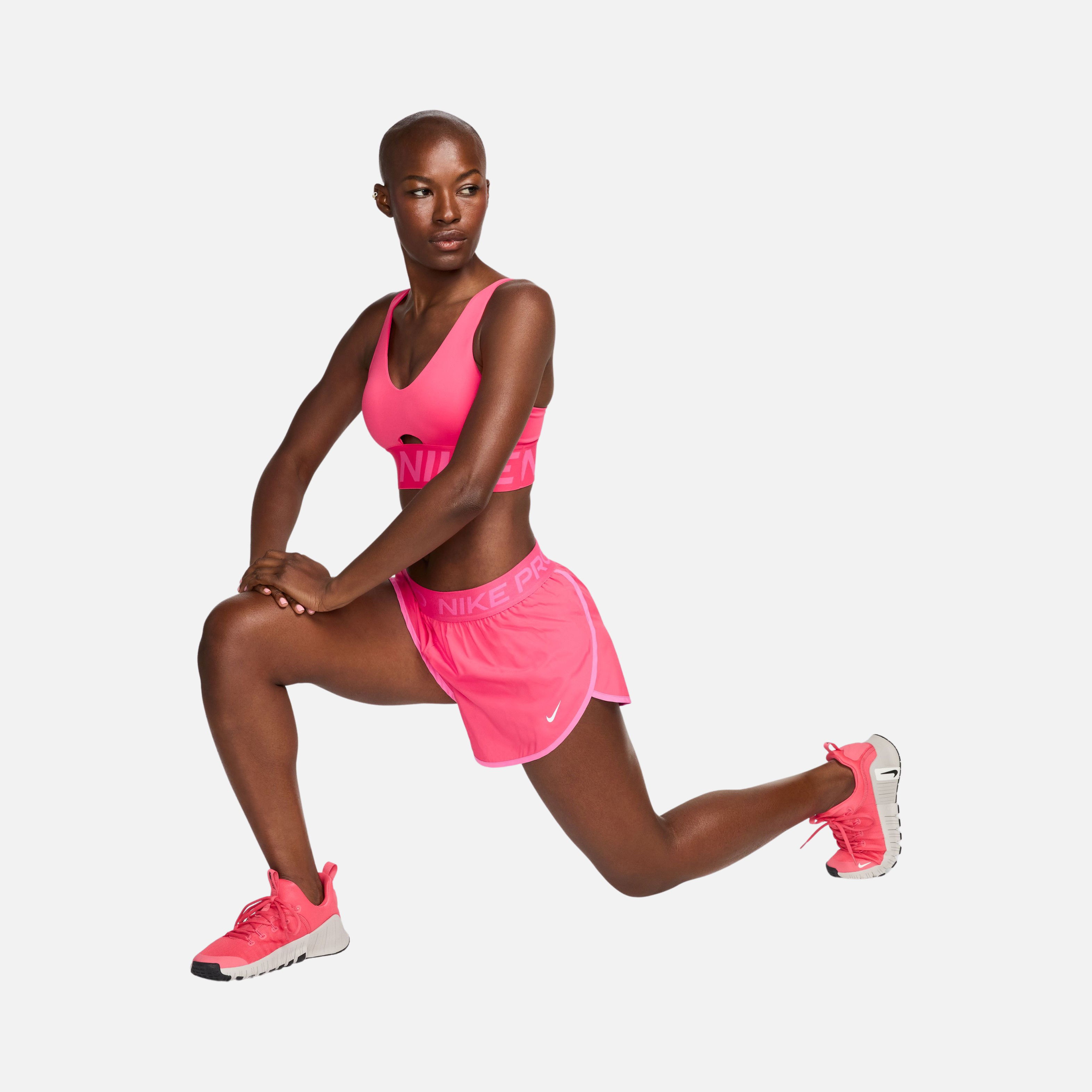 Nike Pro Indy Plunge Medium-Support Padded Training Kadın Bra