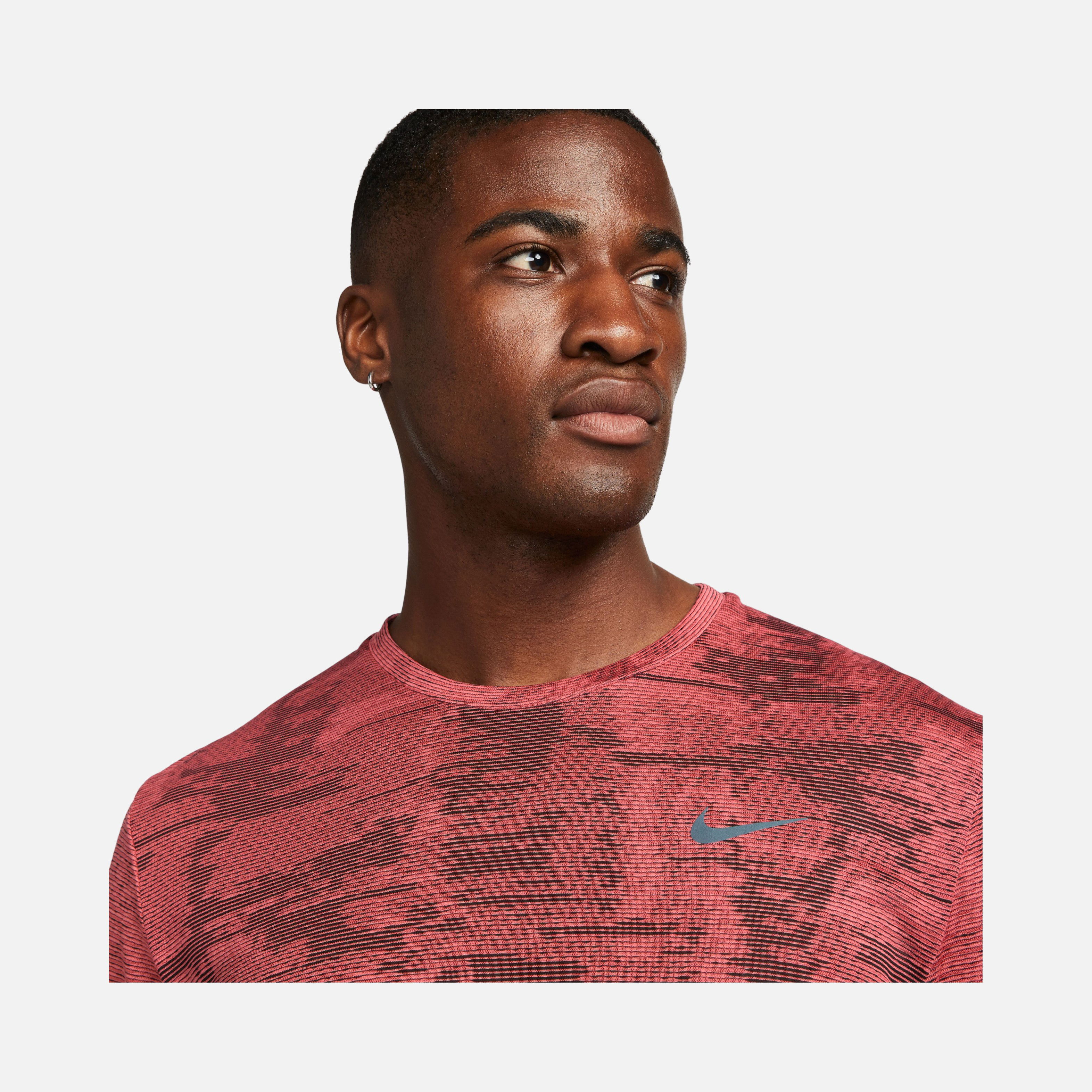 Nike Dri-Fit ADV Run Division Techknit Running Short-Sleeve Erkek Tişört