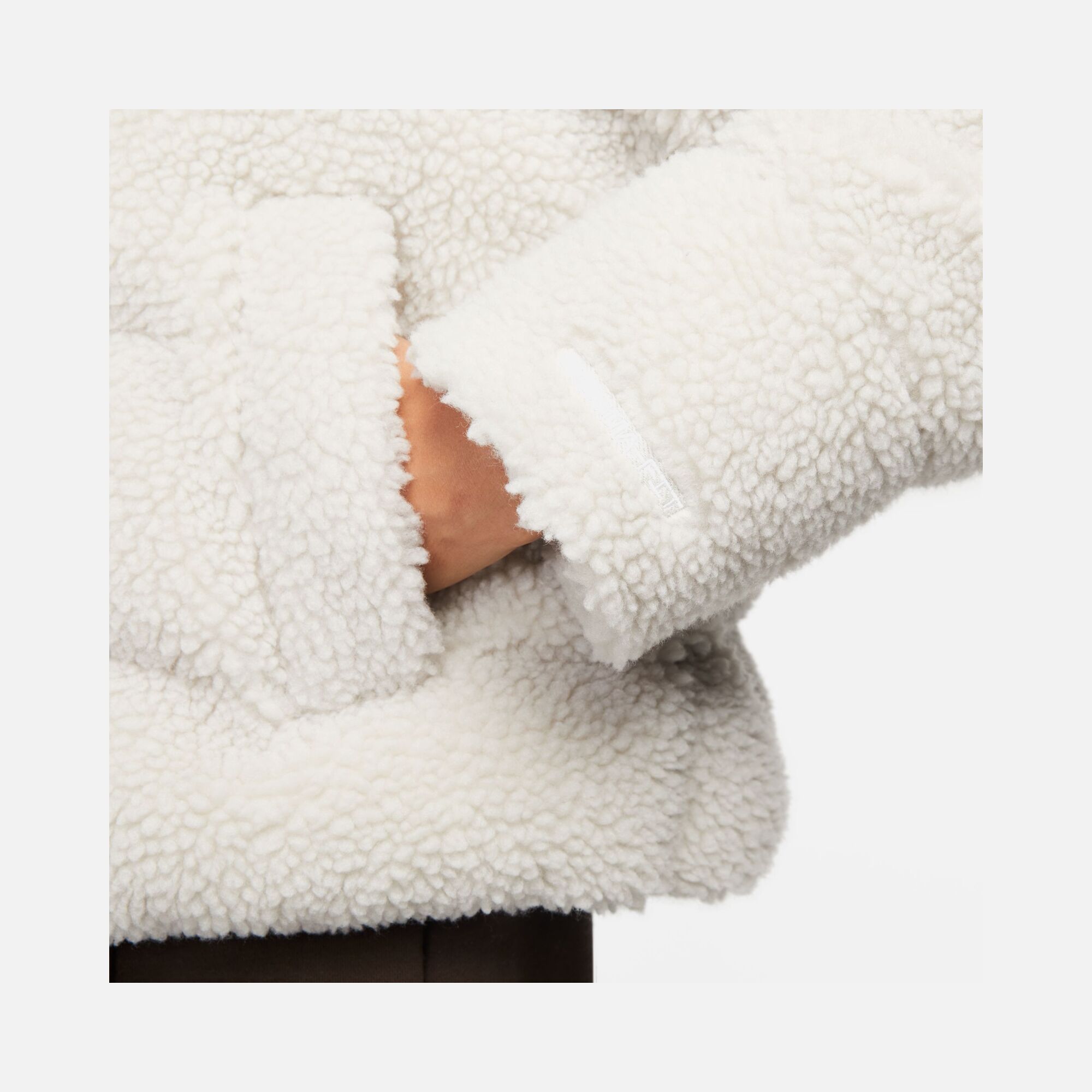 Nike Sportswear Therma-Fit City Series Synthetic Fill High-Pile Fleece Full-Zip Kadın Ceket