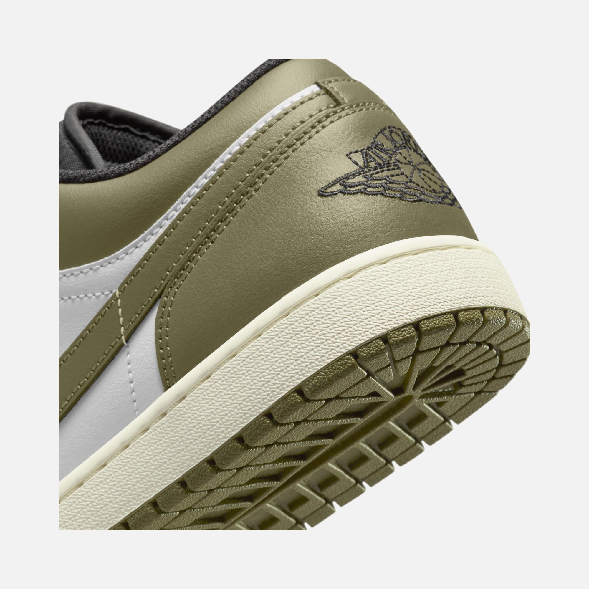 Nike Air Jordan 1 Low CO Erkek Spor Ayakkabı