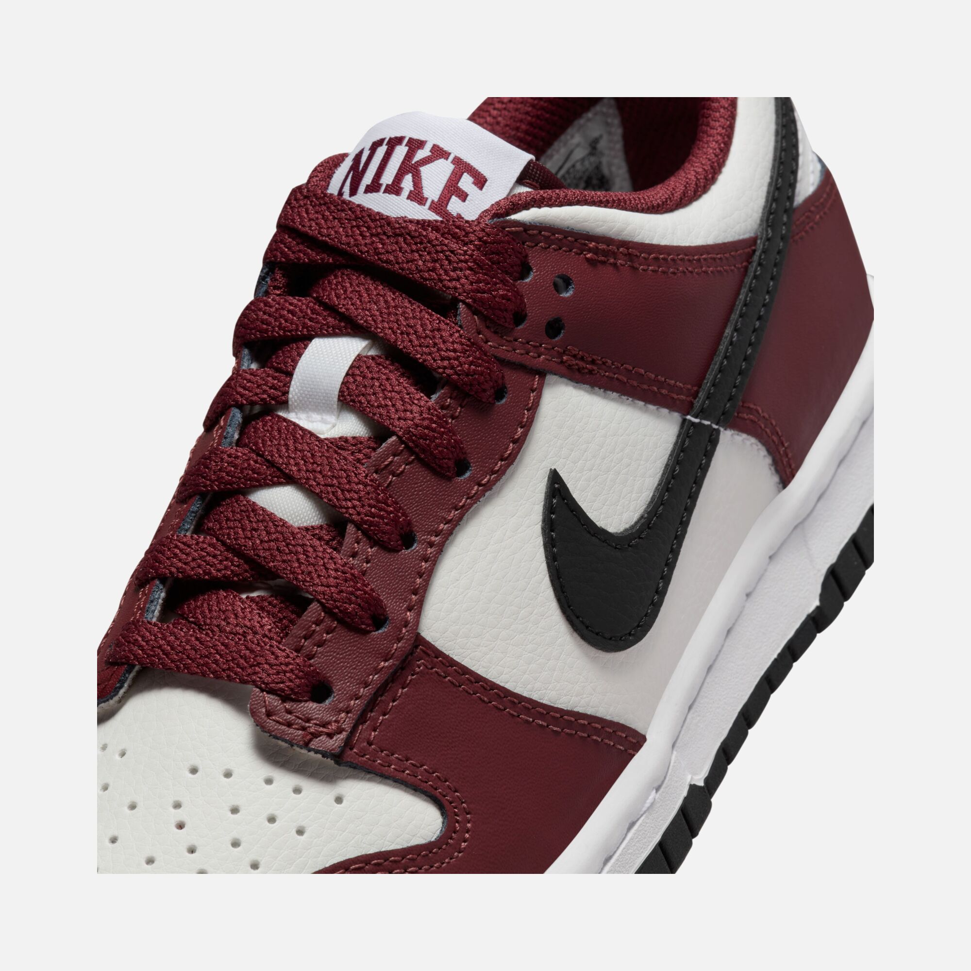 Nike Dunk Low SS24 (GS) Spor Ayakkabı