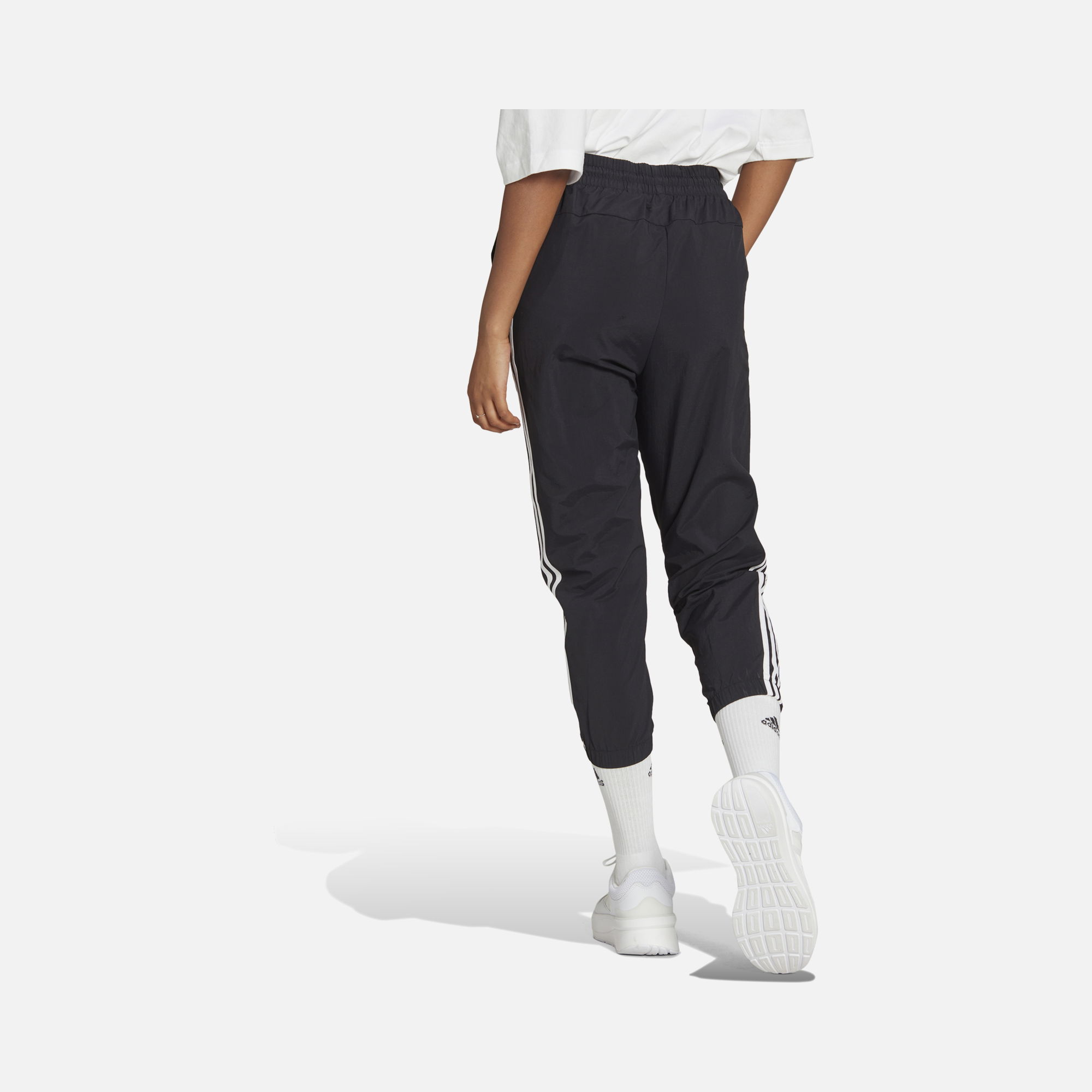 adidas Essentials 3-Stripes Woven 7/8 Kadın Eşofman Altı