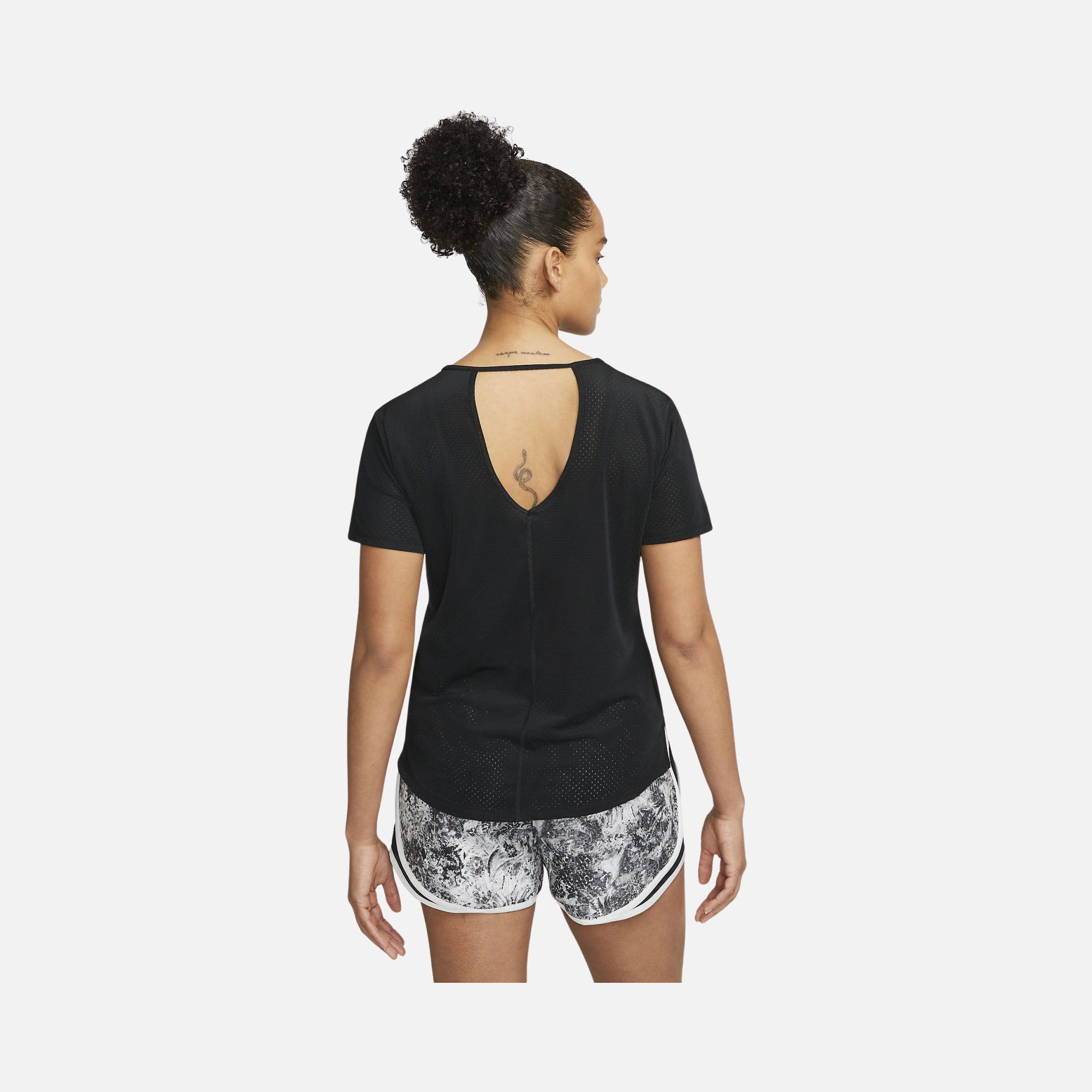 Nike Dri-Fit One Breathe Training Short-Sleeve Kadın Tişört