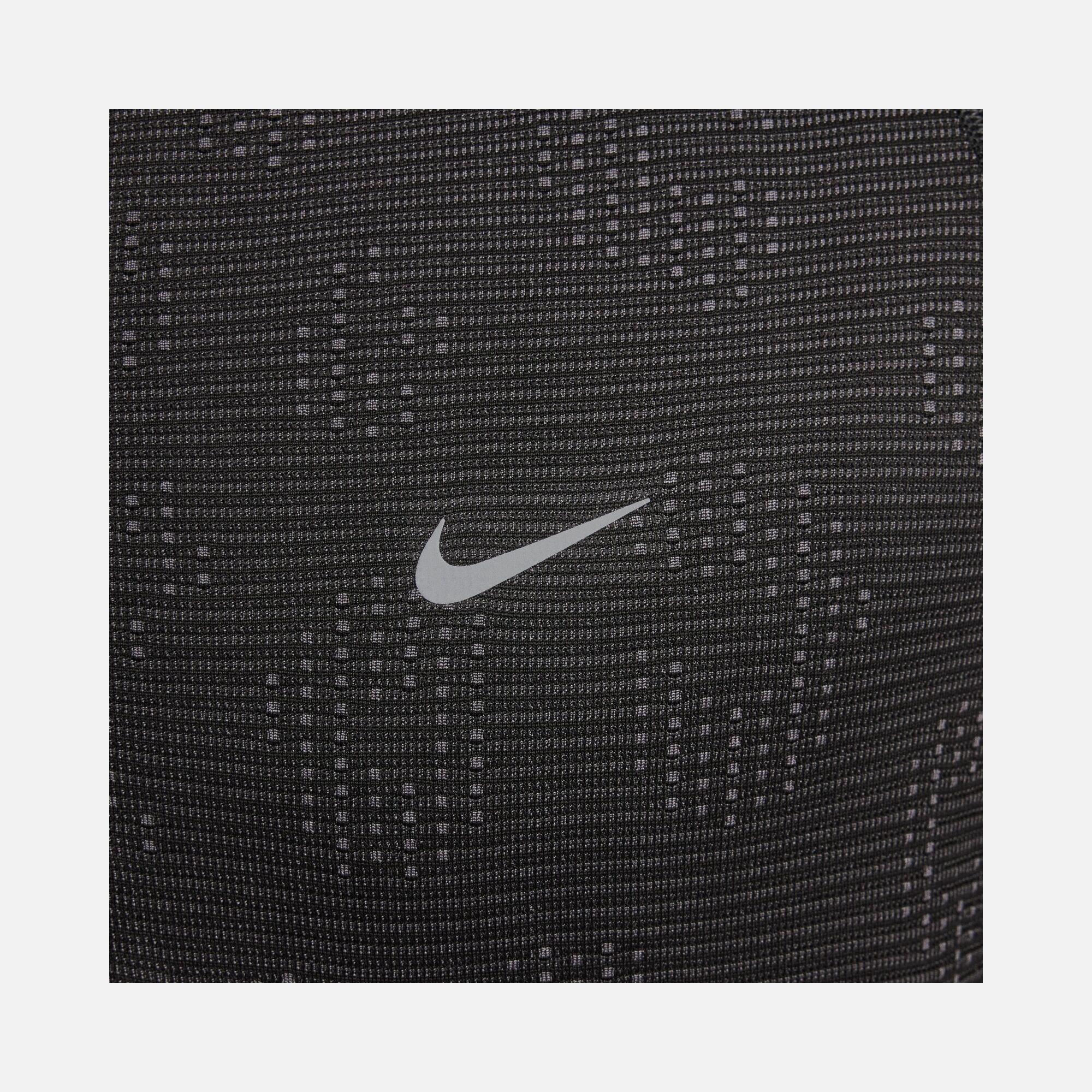 Nike Pinnacle Run Division Water-Repellent 1/2-Zip Running Erkek Tişört