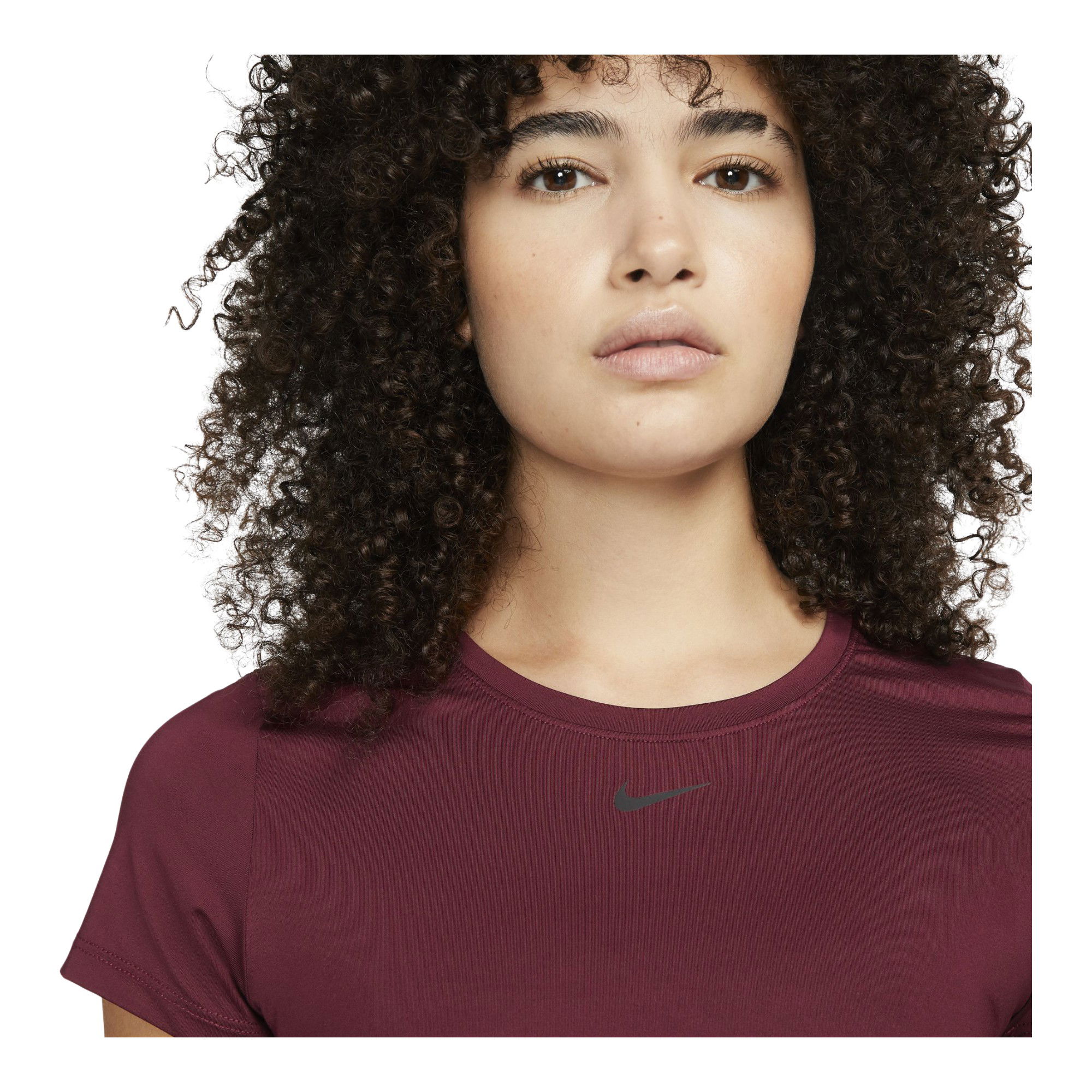 Nike Dri-Fit One Slim-Fit Short-Sleeve Kadın Tişört